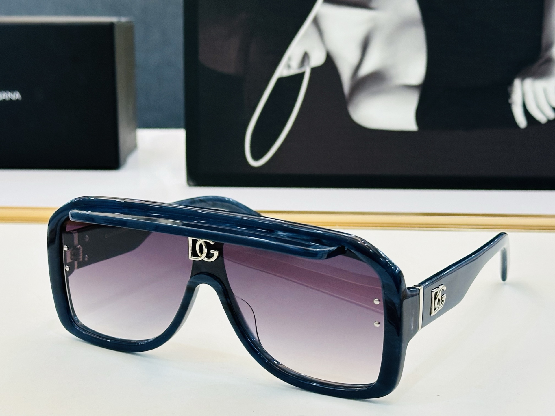 DOLCE&GABBANA* 杜家 DG6205 Size：63口11-145 质量杠杠的 👍喜欢的快下手 b质感强  