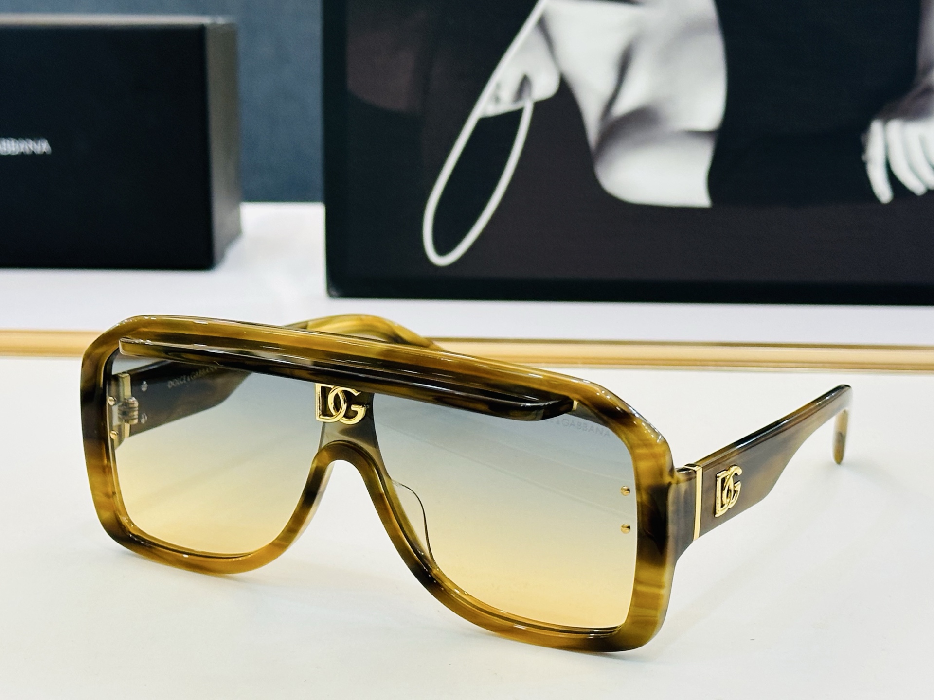 DOLCE&GABBANA* 杜家 DG6205 Size：63口11-145 质量杠杠的 👍喜欢的快下手 b质感强  