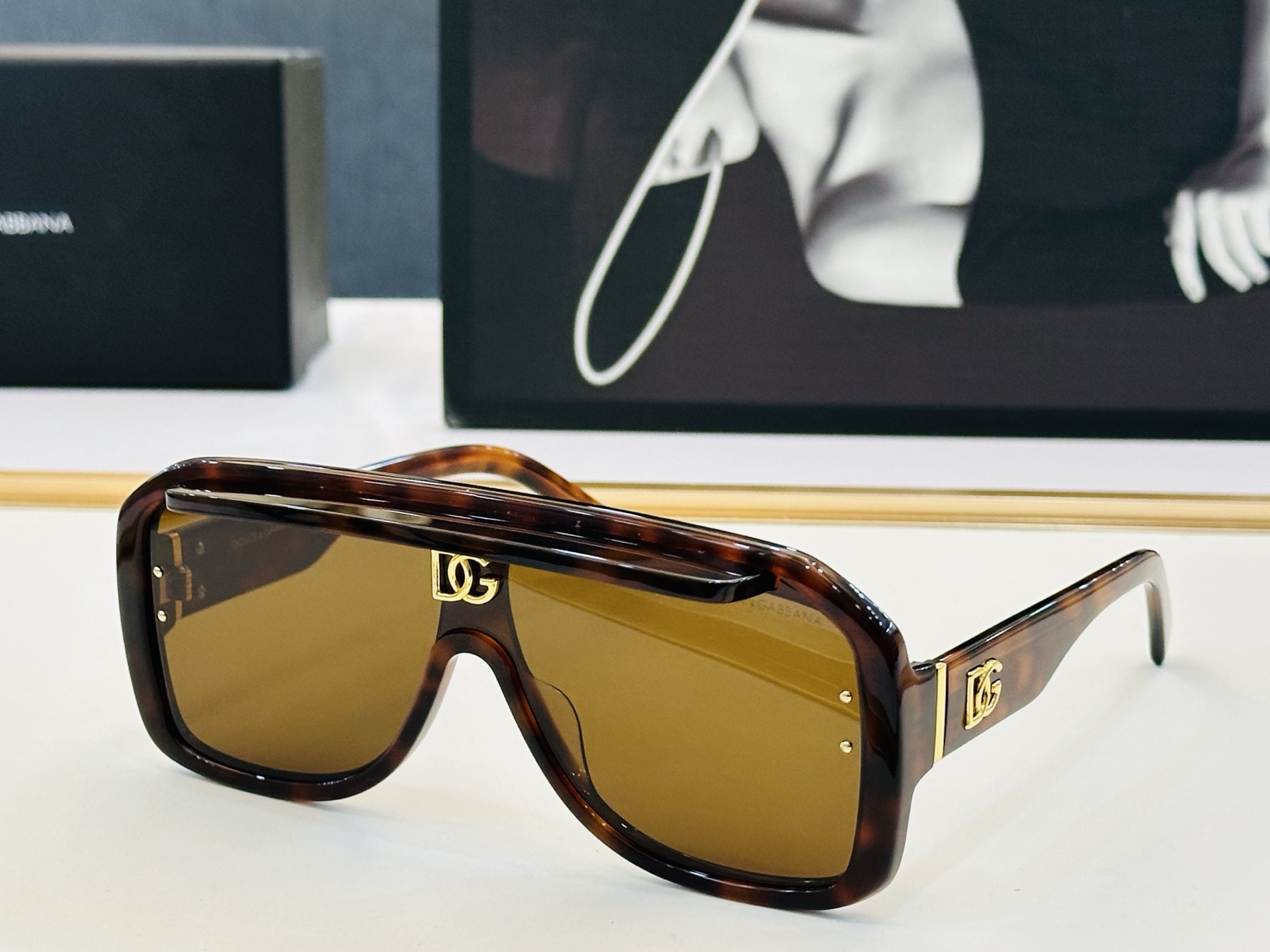 DOLCE&GABBANA* 杜家 DG6205 Size：63口11-145 质量杠杠的 👍喜欢的快下手 b质感强  