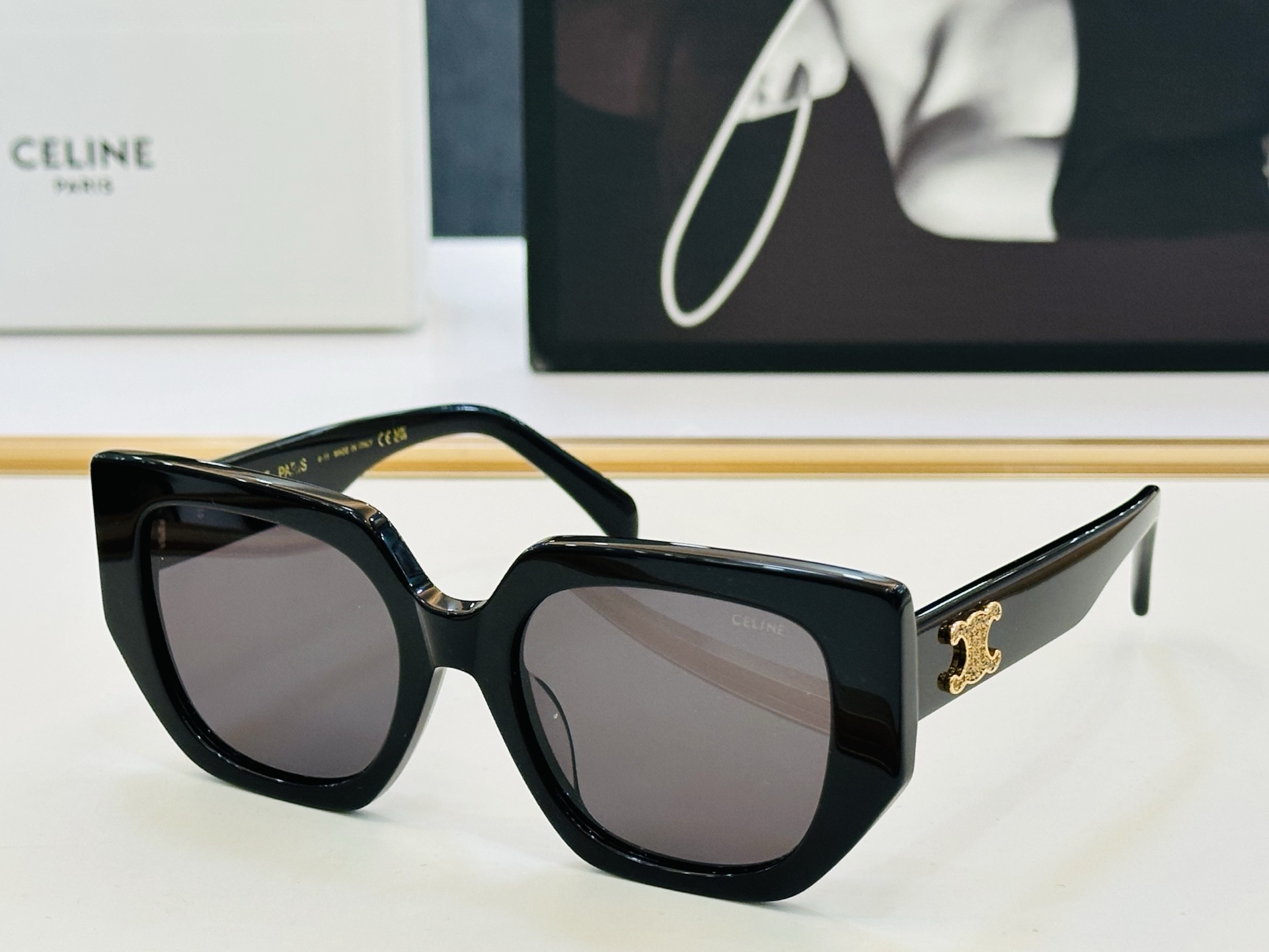 【CELINE】赛琳 CL40239U Size:54口20-145 一直热销的款式,欧美风 光泽度好 XL质感强 【CELINE】赛琳 CL40239U Size:54口20-145 一直热销的款式,欧美风 光泽度好 XL质感强