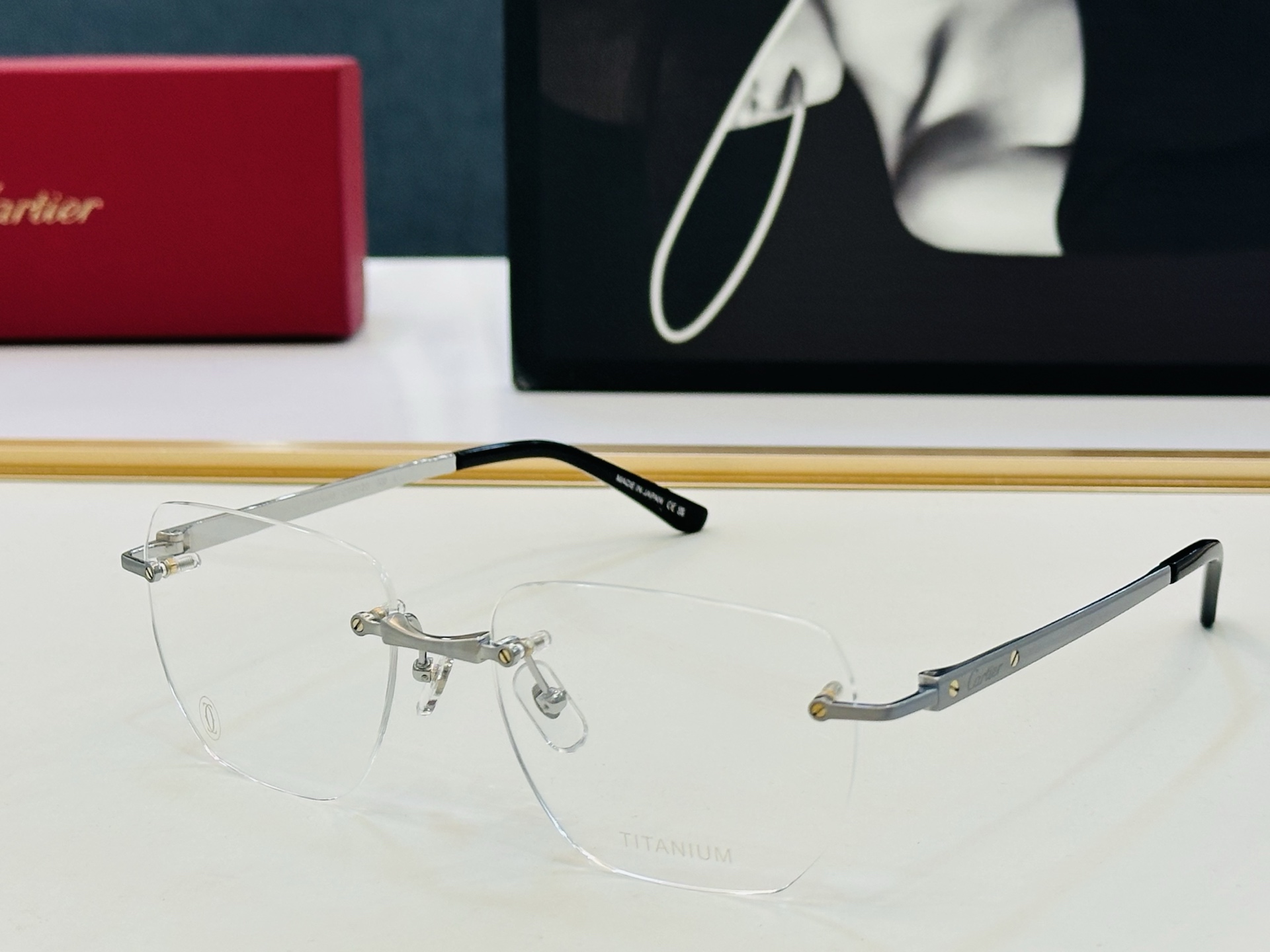 Cartier-卡家 ✨CT0512O Size：57口17-145 不挑脸型 简约大气 时尚休闲 钛架👌👃W框型简约 