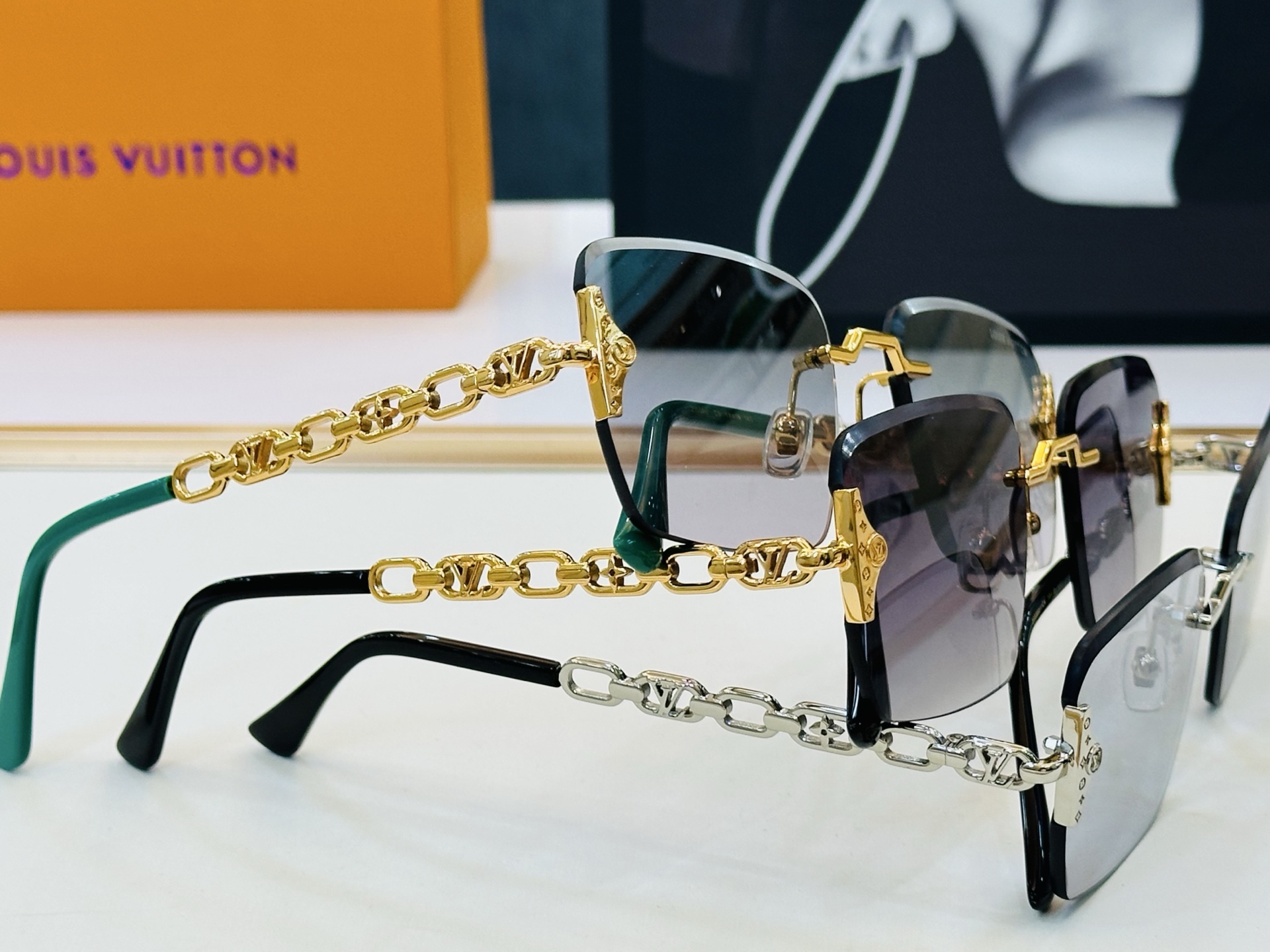 路易家 LOUIS *VUITON 原单高品质 Model: Z2036U  高端货 Size：58口18-140 J皆