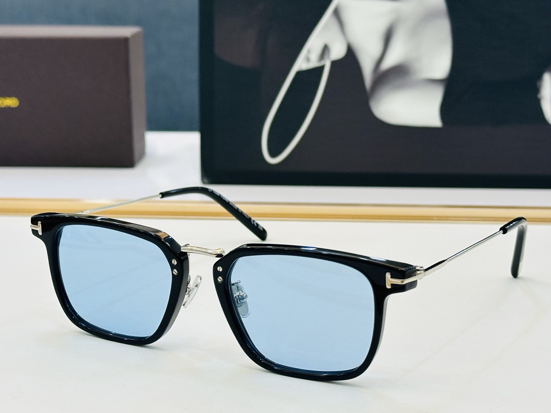 🎉TOM FOR*🎉汤姆家  Model: FT1042  Size：52口21-145 时尚框 👓 一比一 C时尚经典