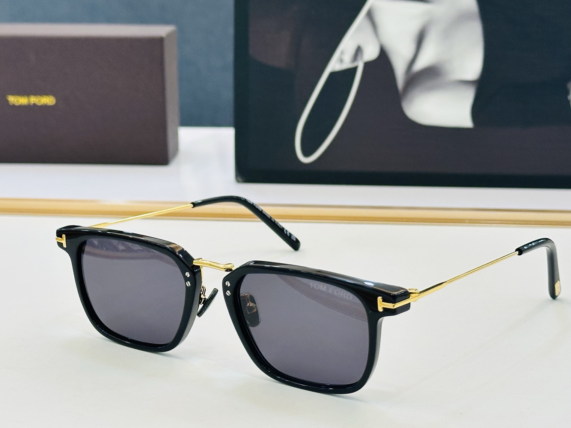 🎉TOM FOR*🎉汤姆家  Model: FT1042  Size：52口21-145 时尚框 👓 一比一 C时尚经典