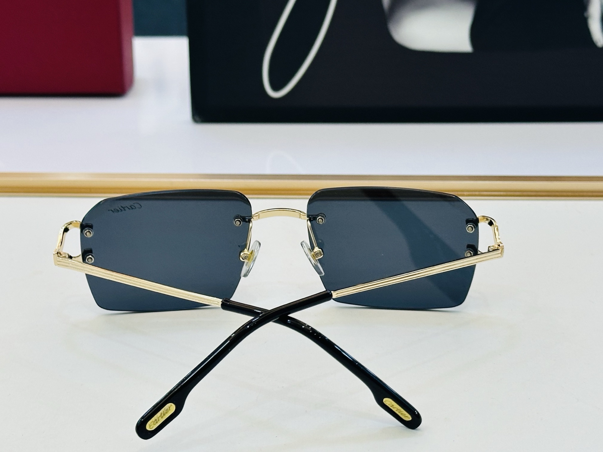 🆕 原版Cartie* 卡家 经典款太阳镜 CA0564S Size：57口15-145 电镀工艺精湛大牌品 YE戴起来