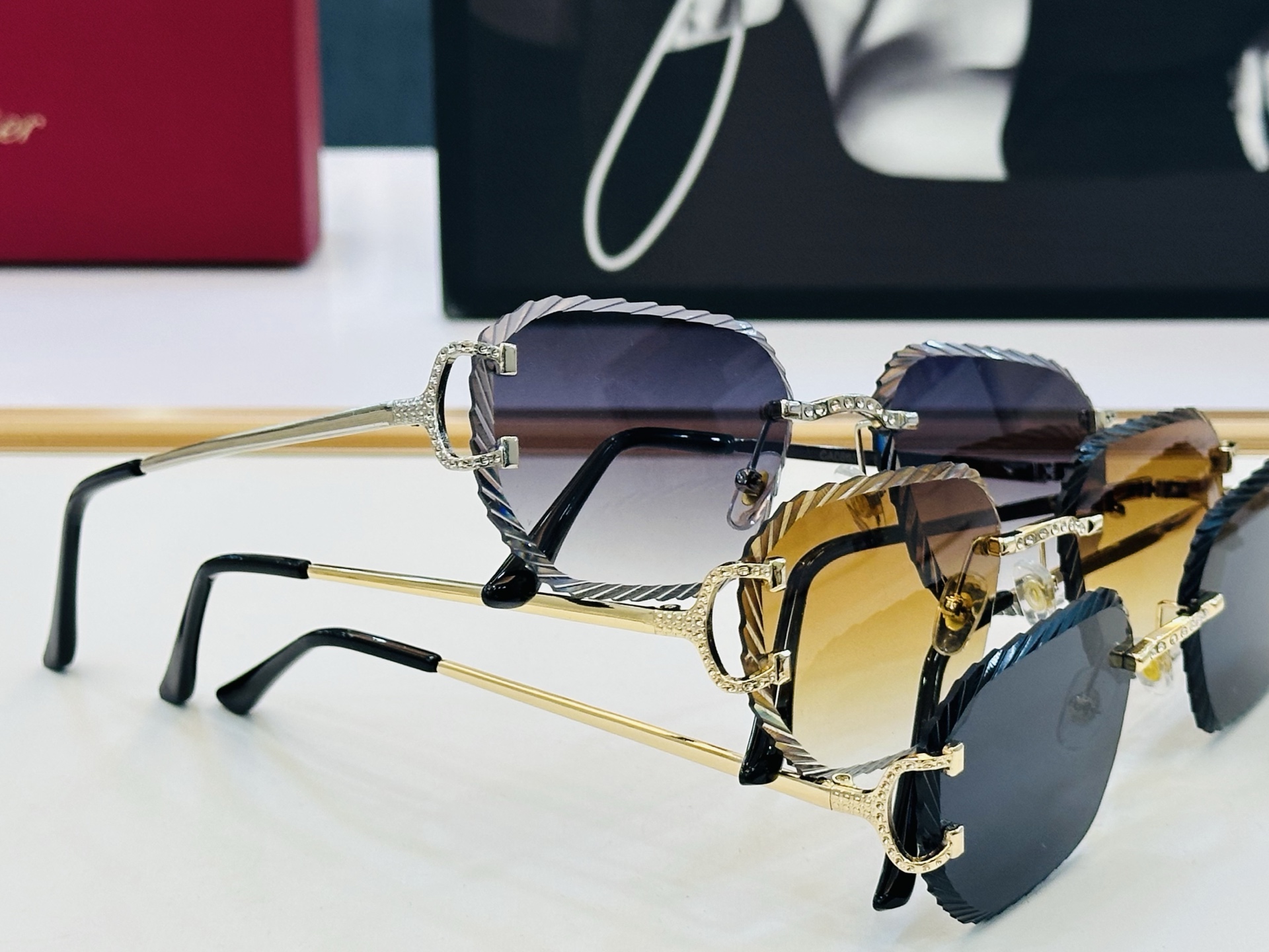 🆕 原版Cartie* 卡家 经典款太阳镜 CA0563S Size：55口15-145 电镀工艺精湛大牌品 YE戴起来
