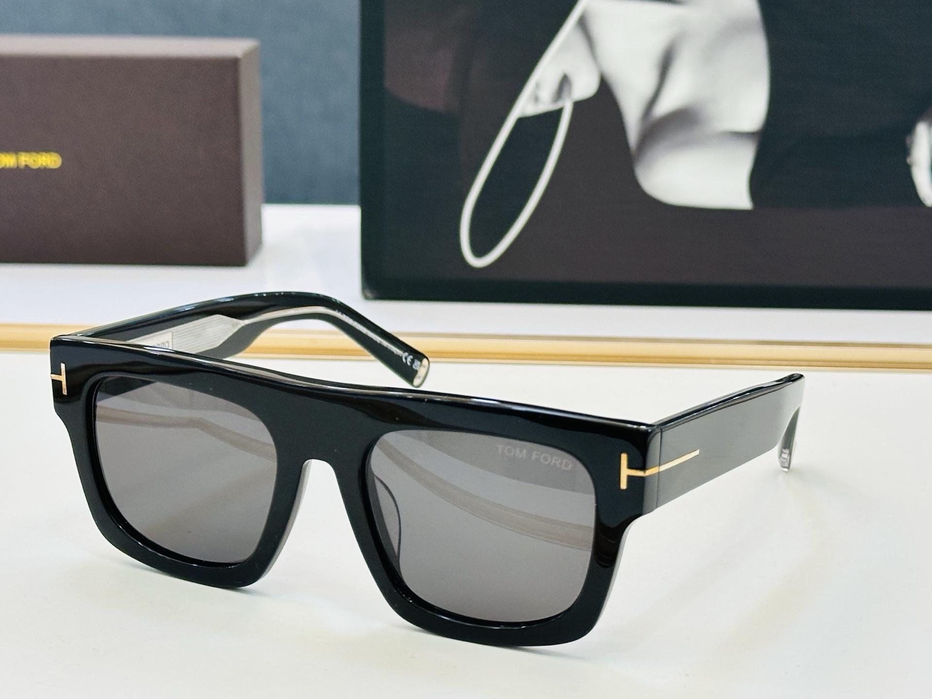 🎉TOM FOR*🎉汤姆家  Model: T10023 Size：53口20-145   时尚框 板材太阳镜👓 一比一