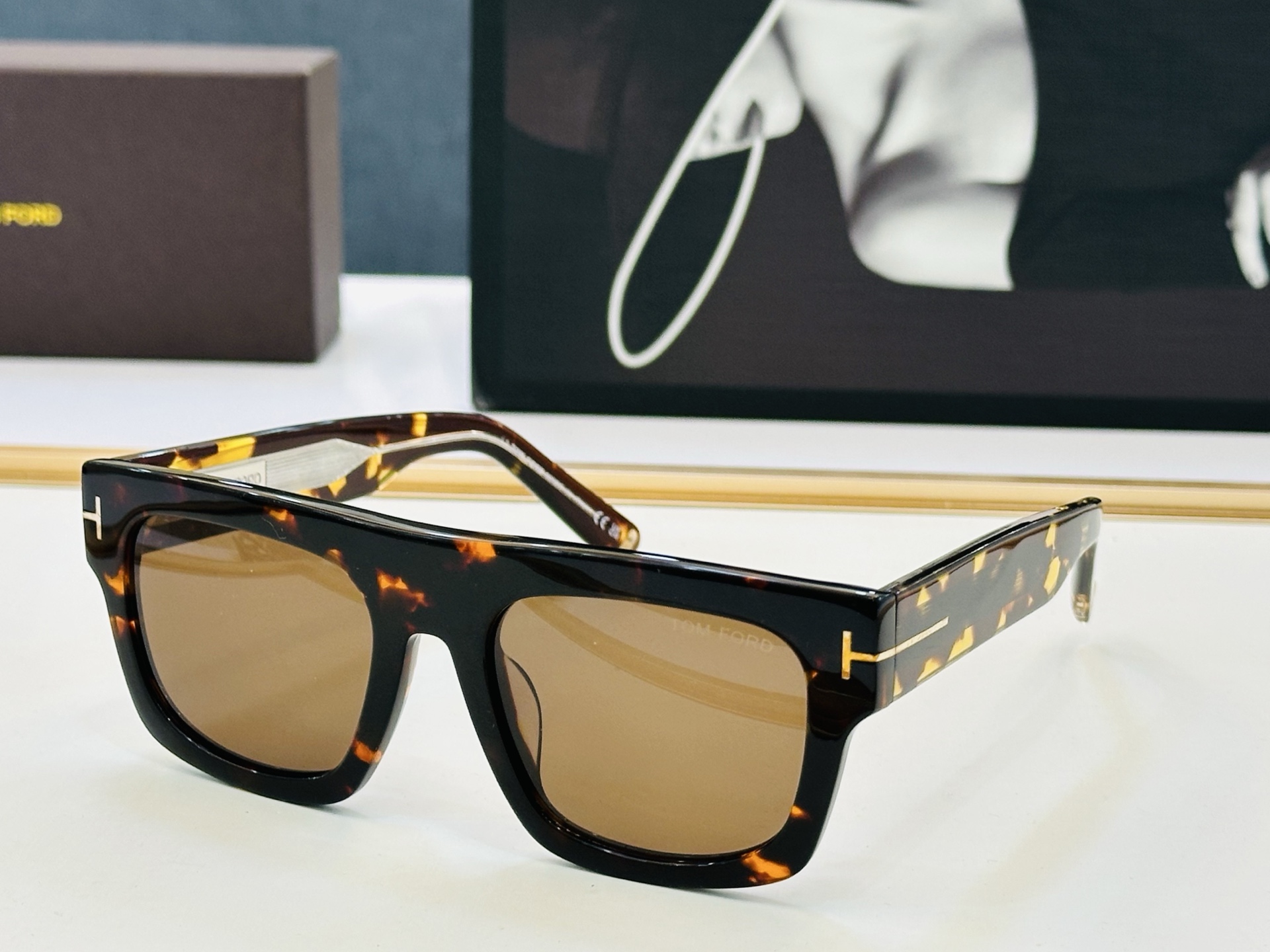 🎉TOM FOR*🎉汤姆家  Model: T10023 Size：53口20-145   时尚框 板材太阳镜👓 一比一