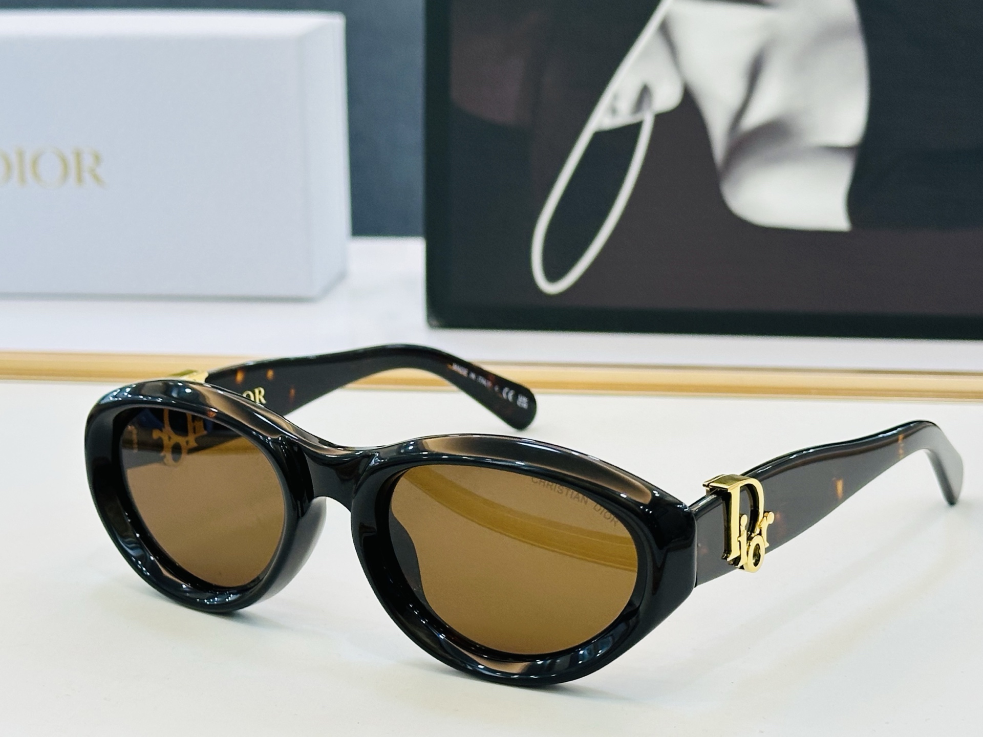 🔻🔻🔻DIO* 迪家 R1I Size：54口22-145 春夏款墨镜 😎🔆 C搭配镜腿精致 质量上佳 🆕 