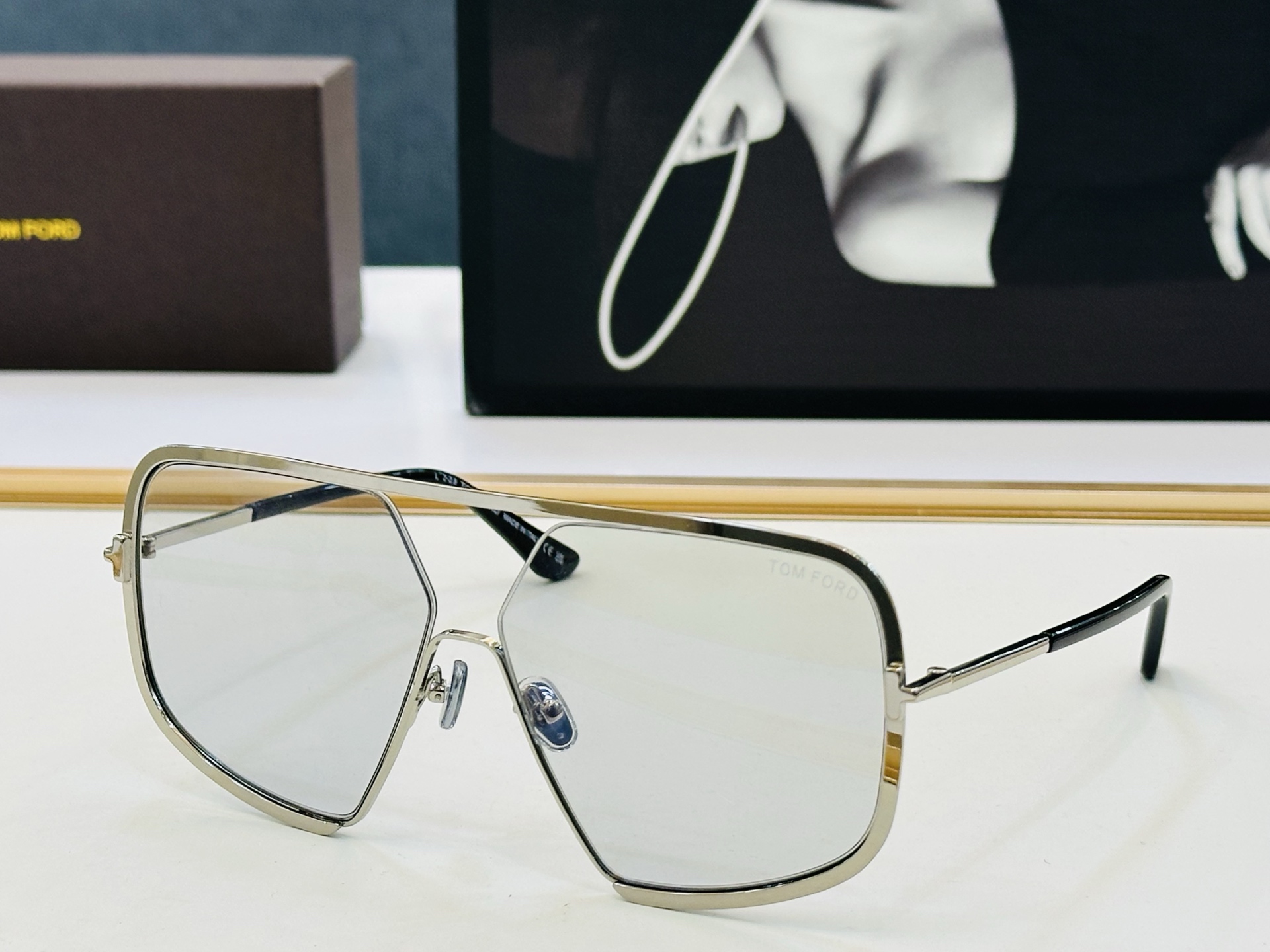 🆕款 TOM FORD🏇汤姆家 MODEL:TF867  size：63口12-135  🈷️😍时尚潮流 FD超轻 太阳