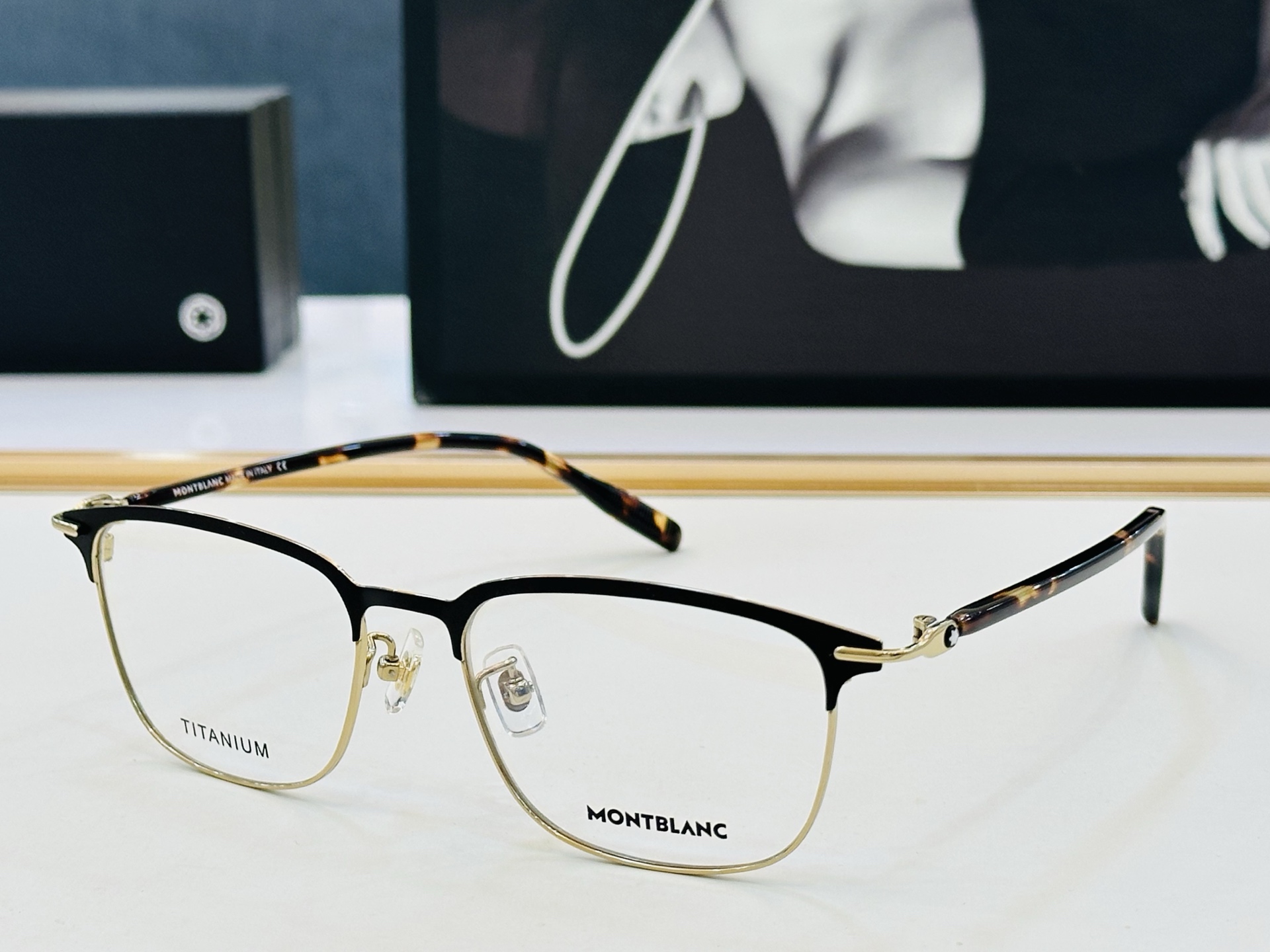 官网新品 MONTBLANC 万宝龙 MB0490OA Size：54口18-145   做工精良 👍👍W 完美电镀 配
