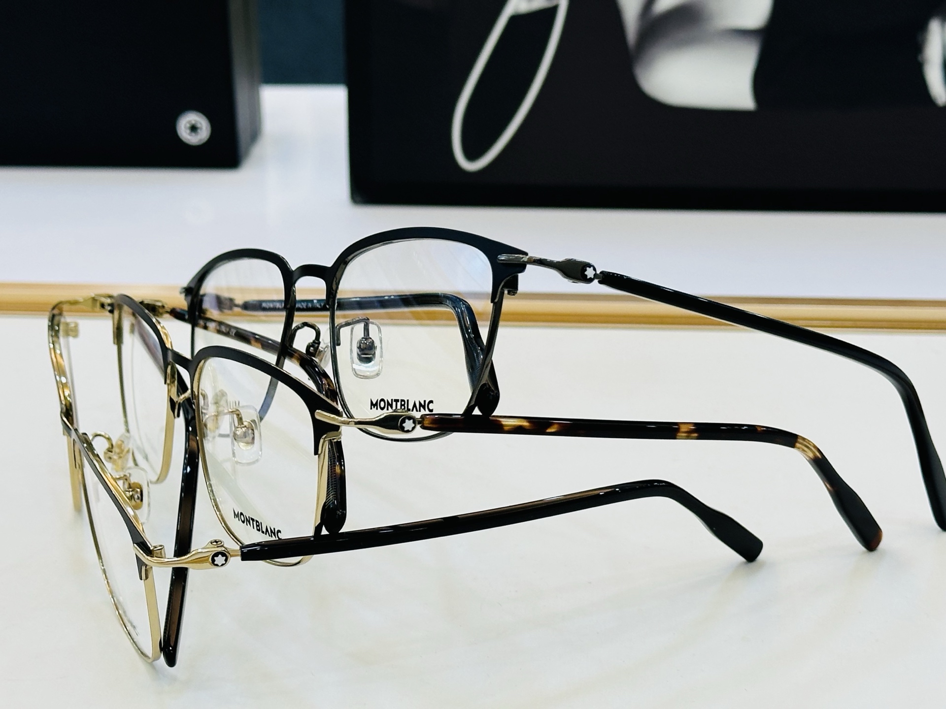 官网新品 MONTBLANC 万宝龙 MB0490OA Size：54口18-145   做工精良 👍👍W 完美电镀 配