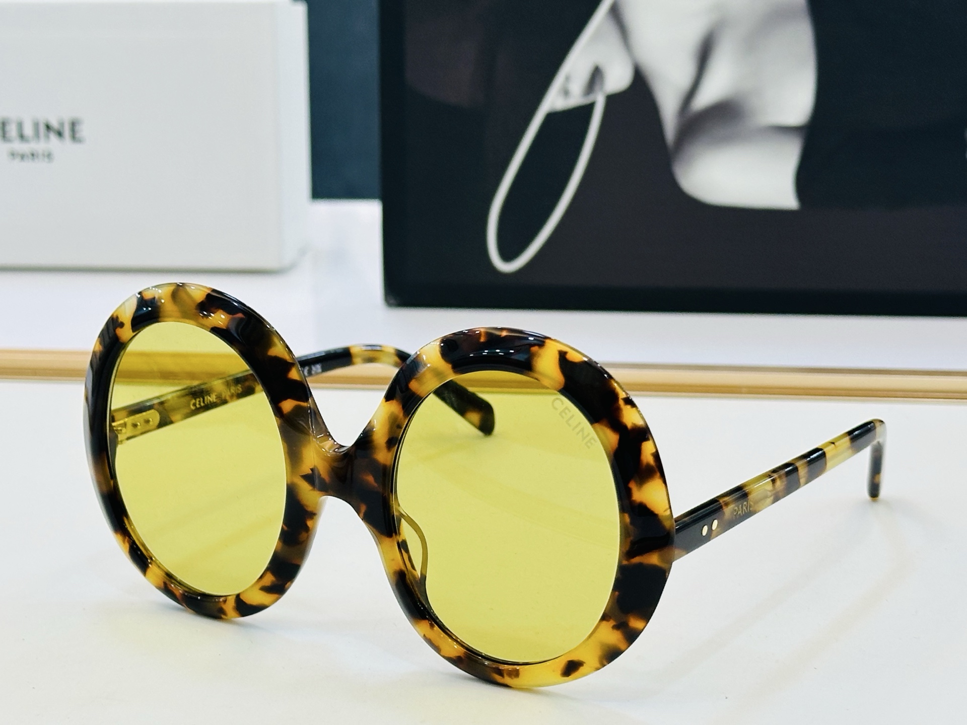 【CELINE】赛琳 CL40345 Size：51口24-140 一直热销的款式 欧美风 光泽度好 质感强  J工艺超