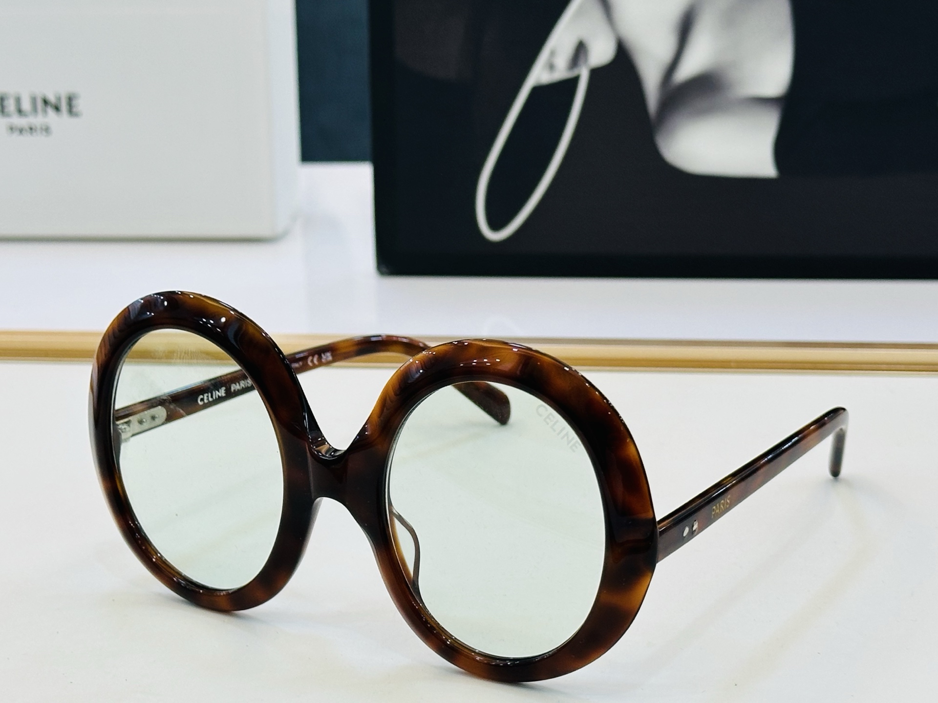 【CELINE】赛琳 CL40345 Size：51口24-140 一直热销的款式 欧美风 光泽度好 质感强  J工艺超