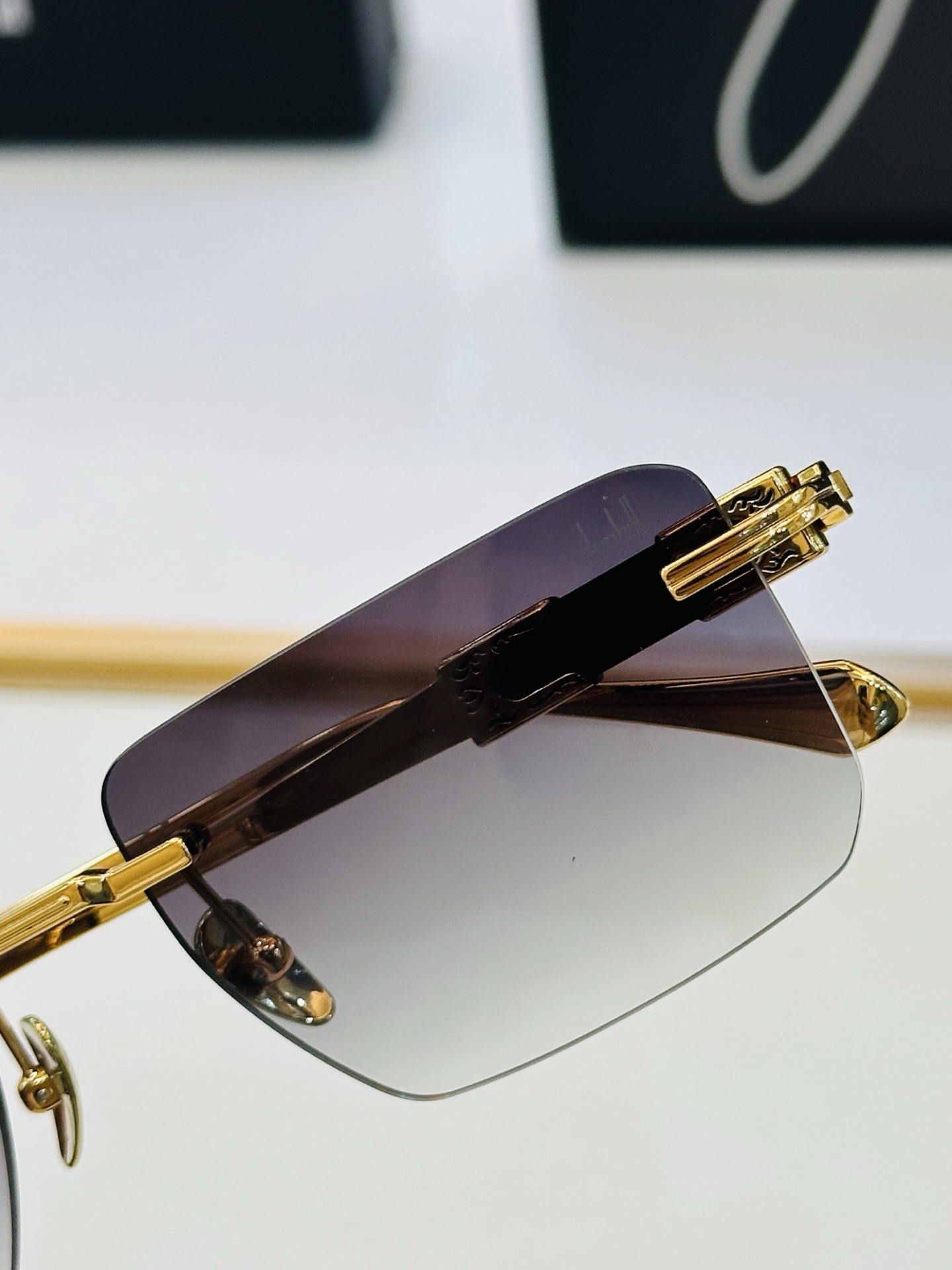 DUNHIL*登*喜路  MODEL：DU02259  bm SIZE：56口19-145 🆕 
