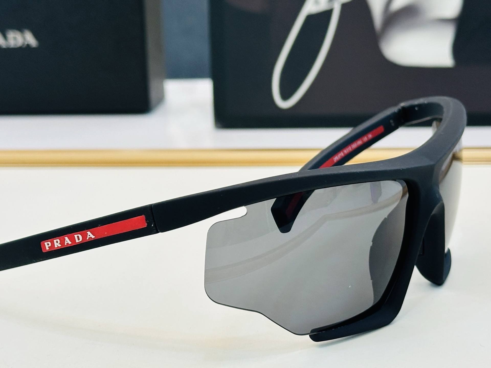 🔺🆕 PRAD*🔻普家 O🆕 PS07YS Size：76口12-125  眼镜系列堪称精湛制作 彰显独特个 W 最新推
