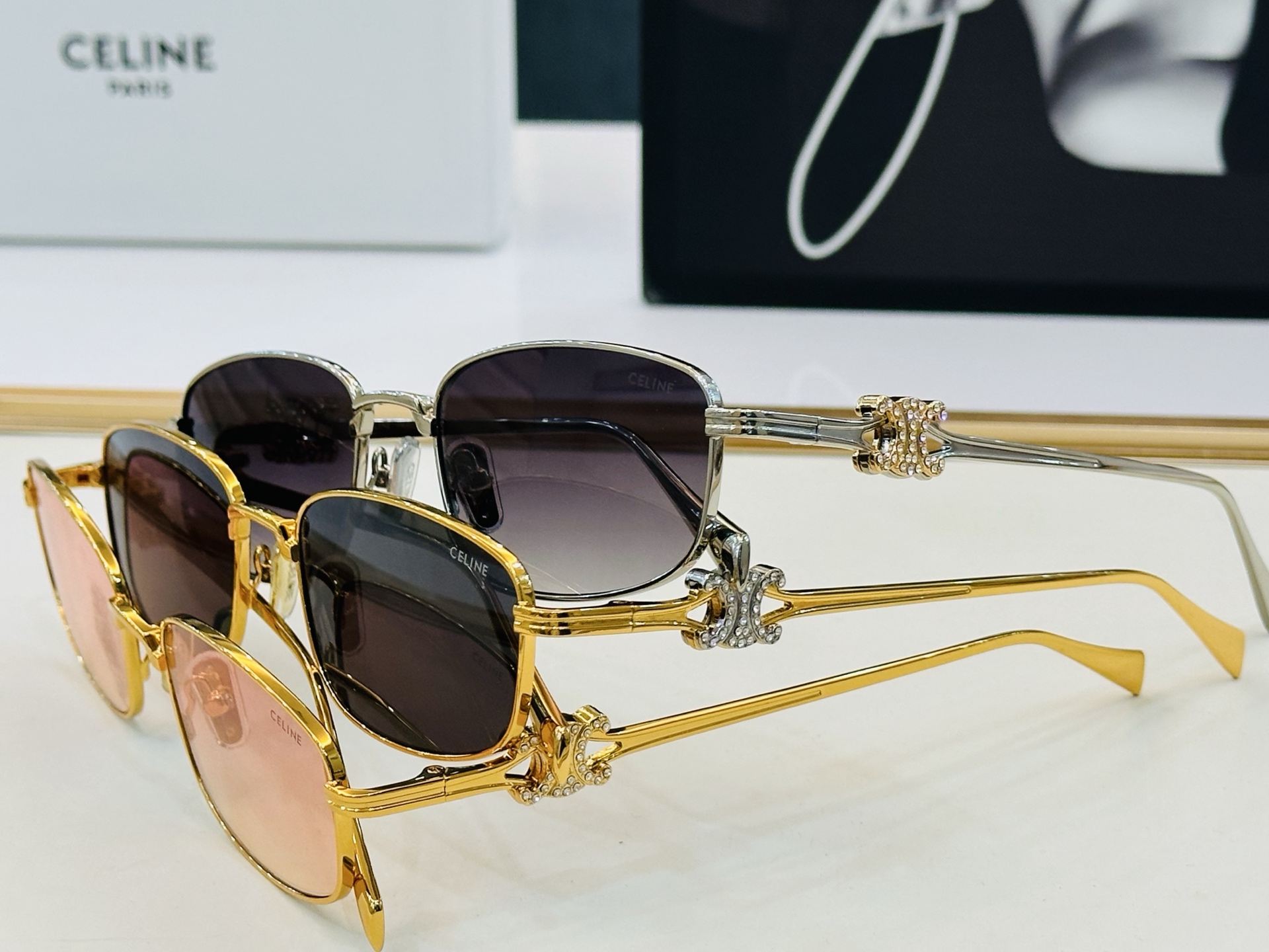 【CELINE】赛琳 CL2384U Size：56口19-145 一直热销的款式，欧美风 光泽度好  X工艺超赞 👍🏻