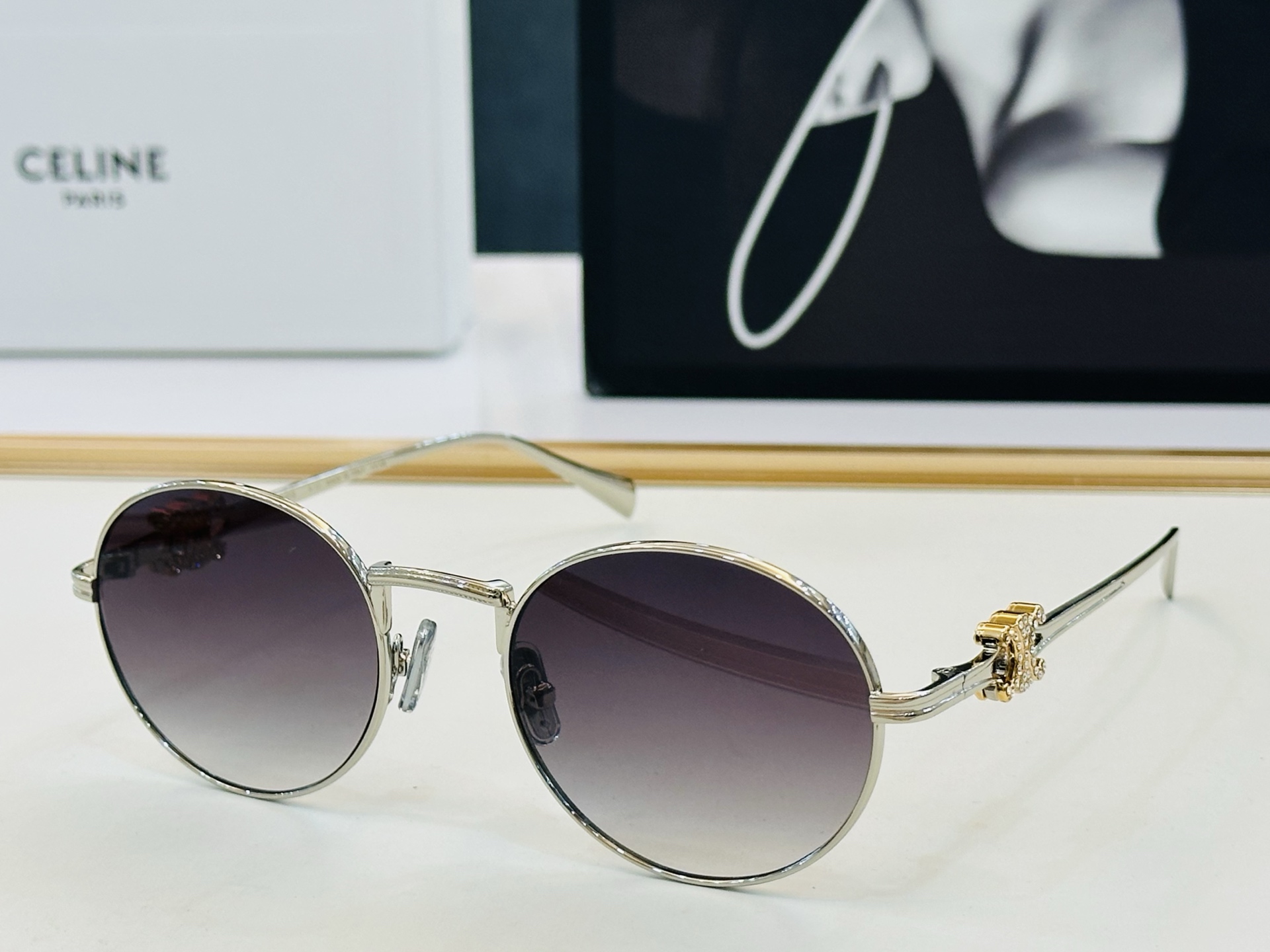 【CELINE】赛琳 CL2385U Size：55口21-145 一直热销的款式，欧美风 光泽度好  X工艺超赞 👍🏻