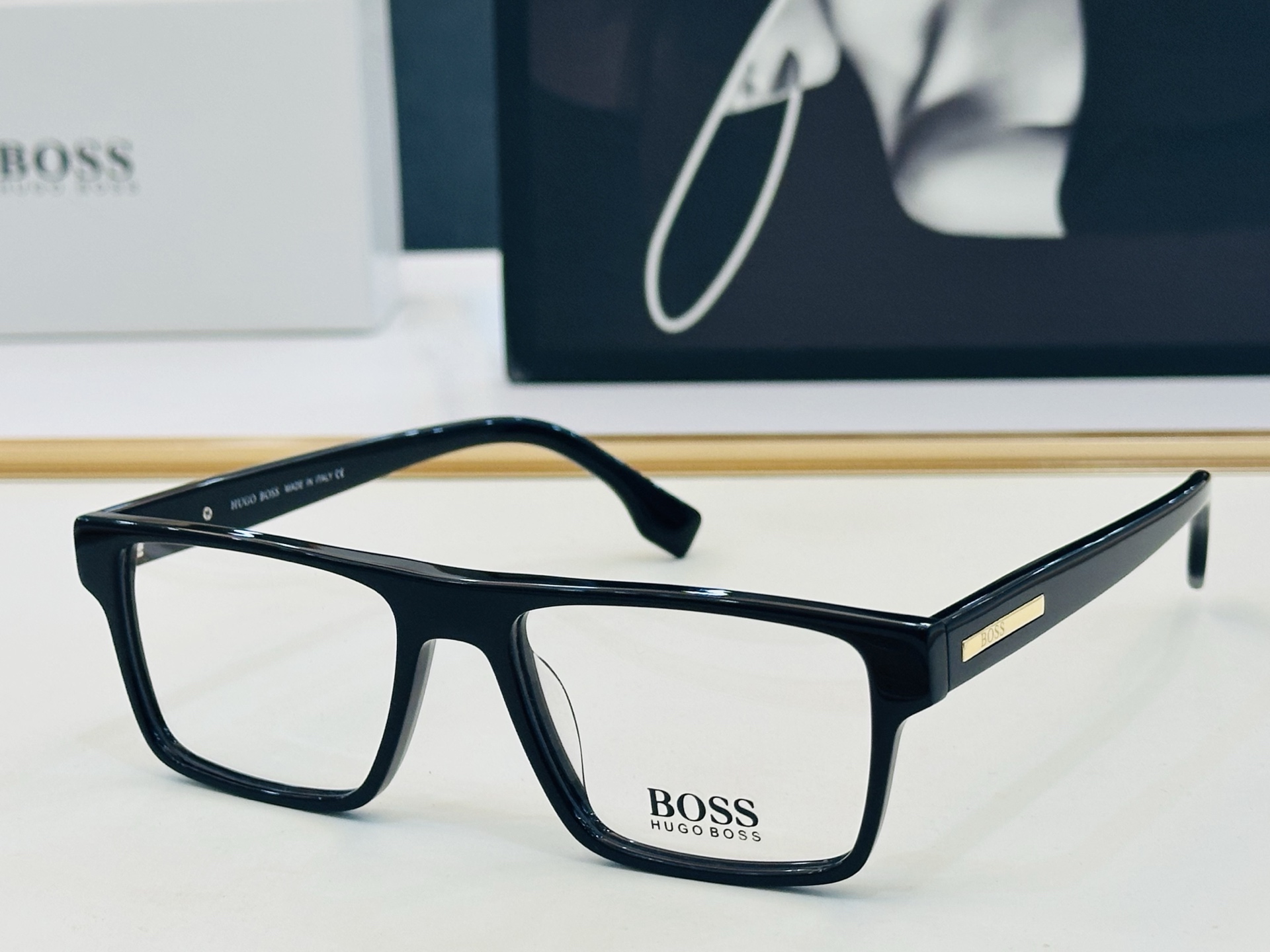 🆕 BOSS B1897 Size:53口17-145 🕶🕶💋💋👣👣 不挑脸 🍁经典不过时框型 L品质优良 配光架 🆕 BOSS B1897 Size:53口17-145 🕶🕶💋💋👣👣 不挑脸 🍁经典不过时框型 L品质优良 配光架