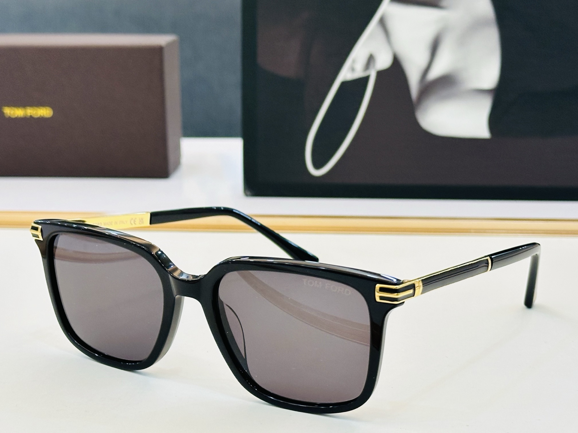 新款 🔺TOM FOR*🔻 汤姆家 官网新款 FT1183-K Size：55口21-142 经典时尚 🔝🔝C时下最流行