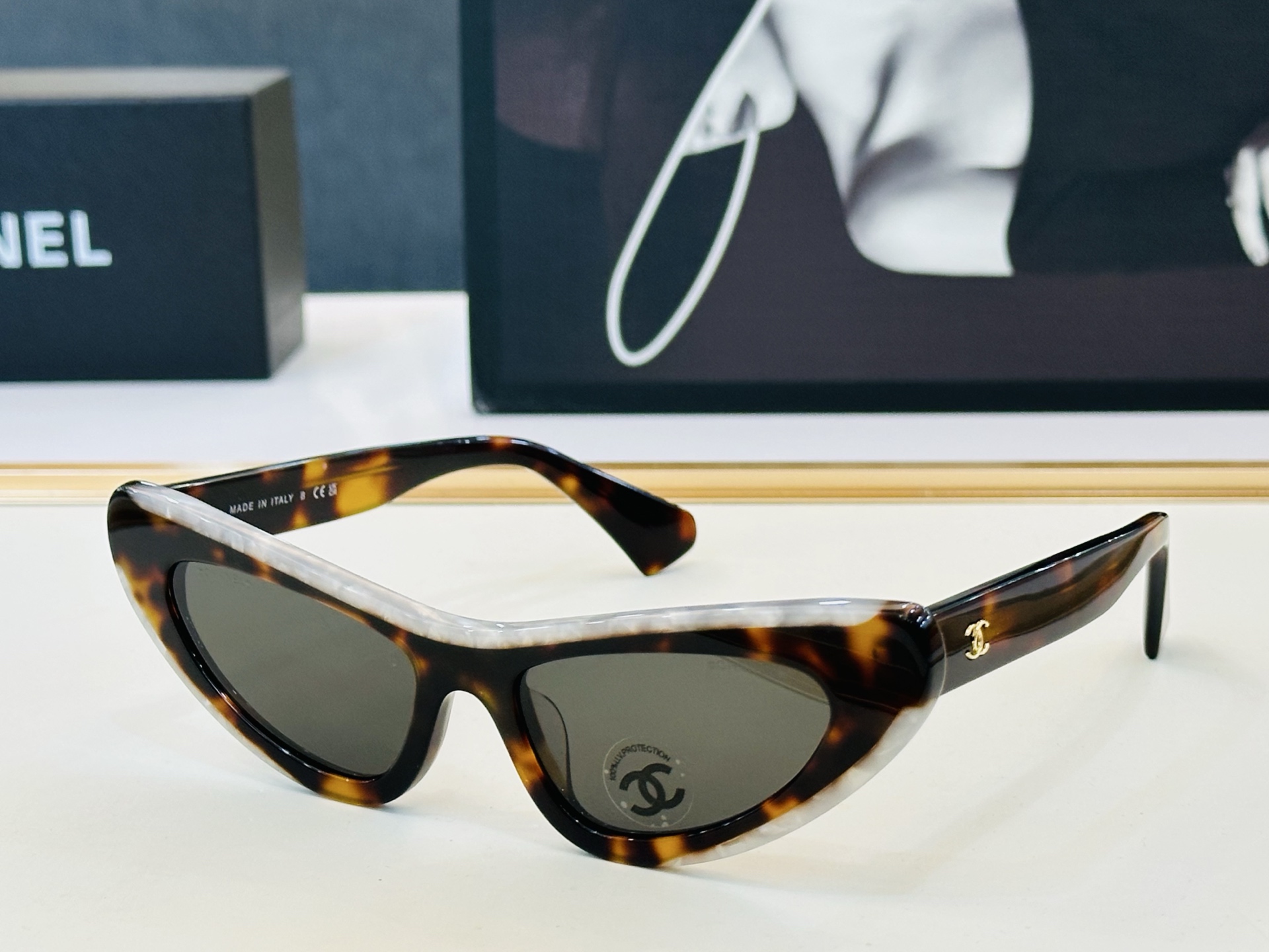CHANE*香家  CH9203 SIZE：52口18-140  潮流爆款 太阳镜 😍😍高品质 一网红潮款墨镜🍻🍻 立体