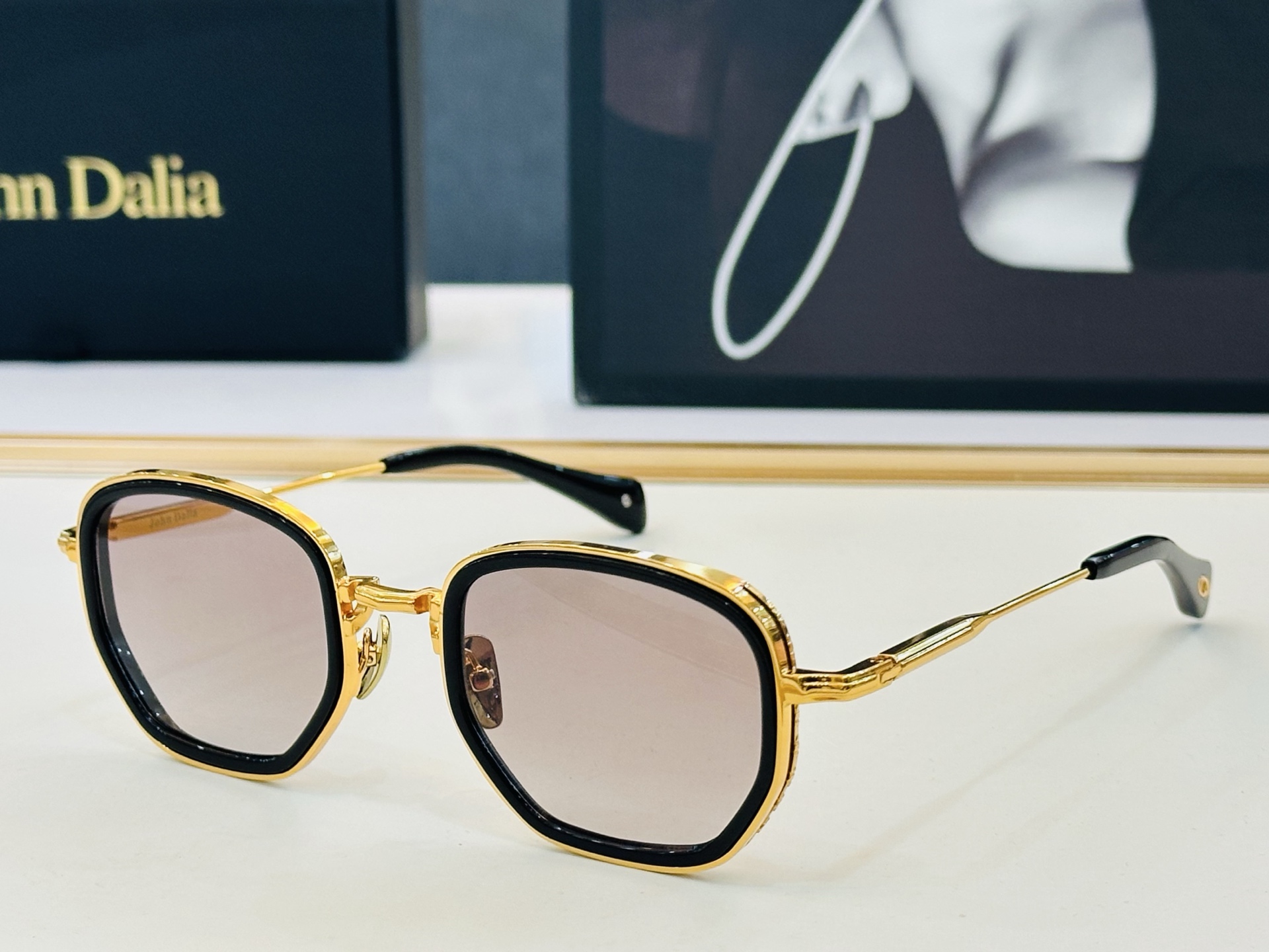 JOhn Dalia MODEL:C113 K SIZE:50口23-145  