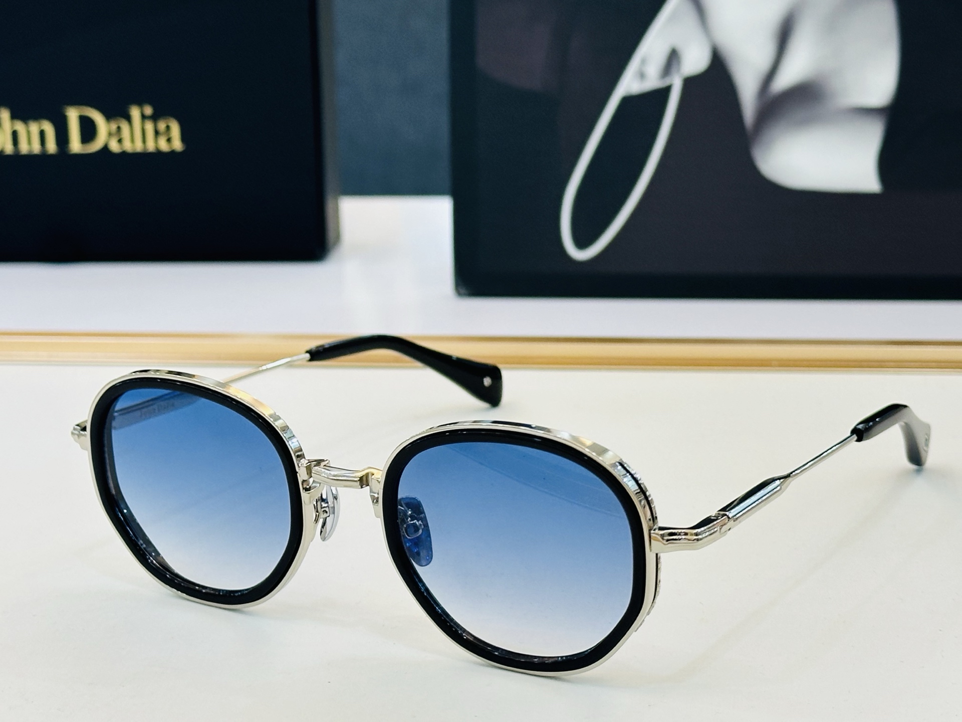 JOhn Dalia MODEL:C133 D SIZE:50口23-145  