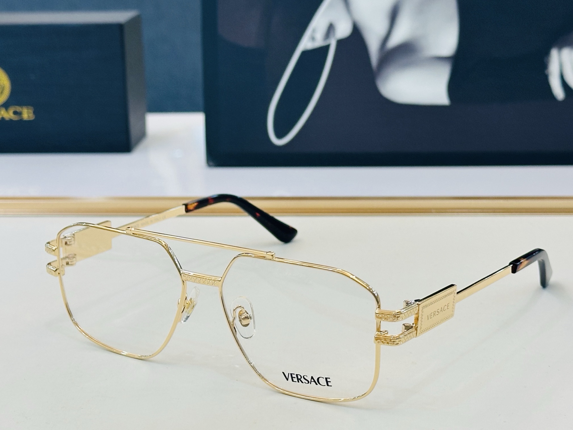 🎉🎉范思家 VERSACE✨✨✨MODEL：VE1302 Size：57口15-140      ✨L 有范 