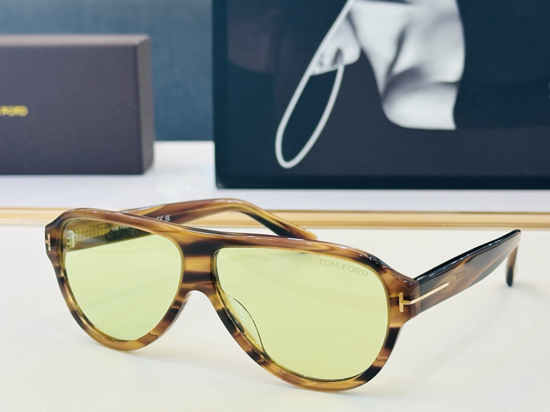 🆕款 TOM FORD🏇汤姆家 MODEL:F T1336 Size：61口11-140🈷️😍时尚潮流 C超轻 太阳镜 