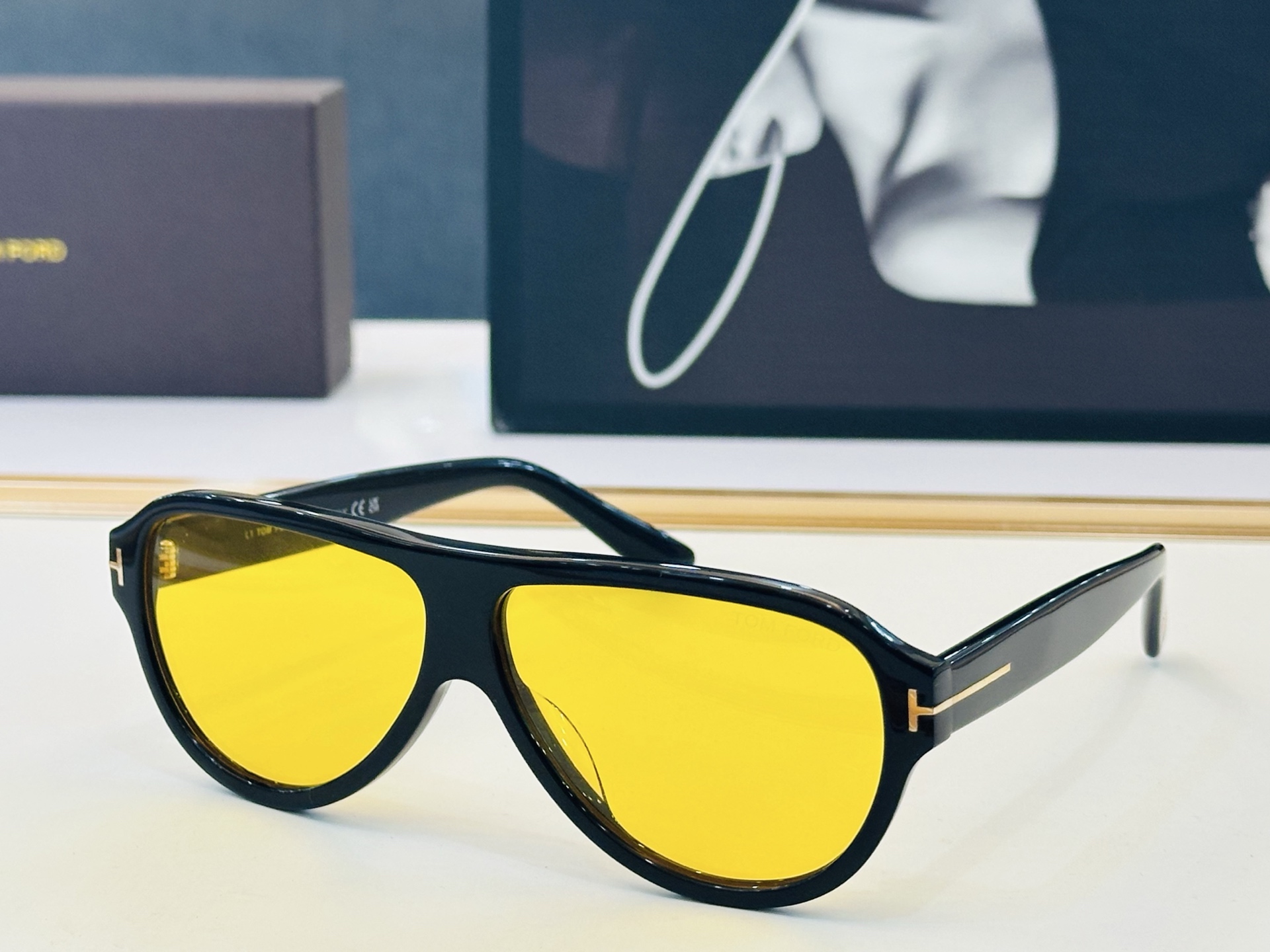 🆕款 TOM FORD🏇汤姆家 MODEL:F T1336 Size：61口11-140🈷️😍时尚潮流 C超轻 太阳镜 