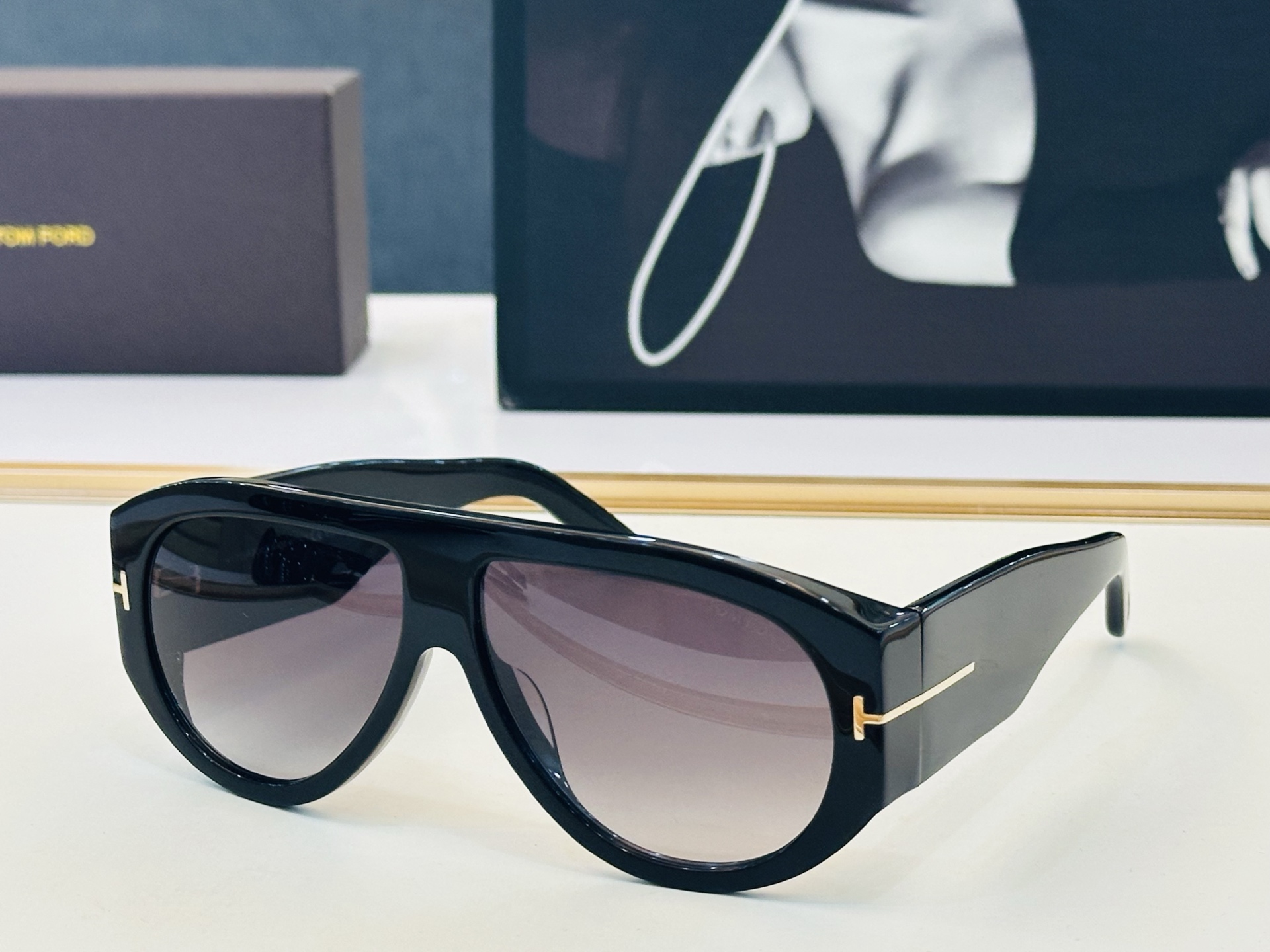 🆕款 TOM FORD🏇汤姆家 MODEL:FT1044 Size：60口12-140 🈷️😍时尚潮流 H太阳镜 
