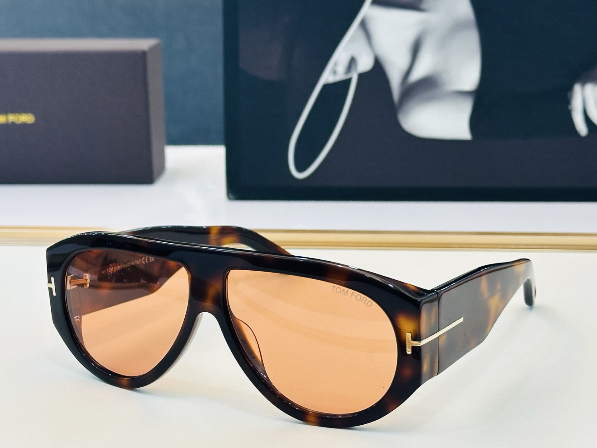 🆕款 TOM FORD🏇汤姆家 MODEL:FT1044 Size：60口12-140 🈷️😍时尚潮流 H太阳镜 