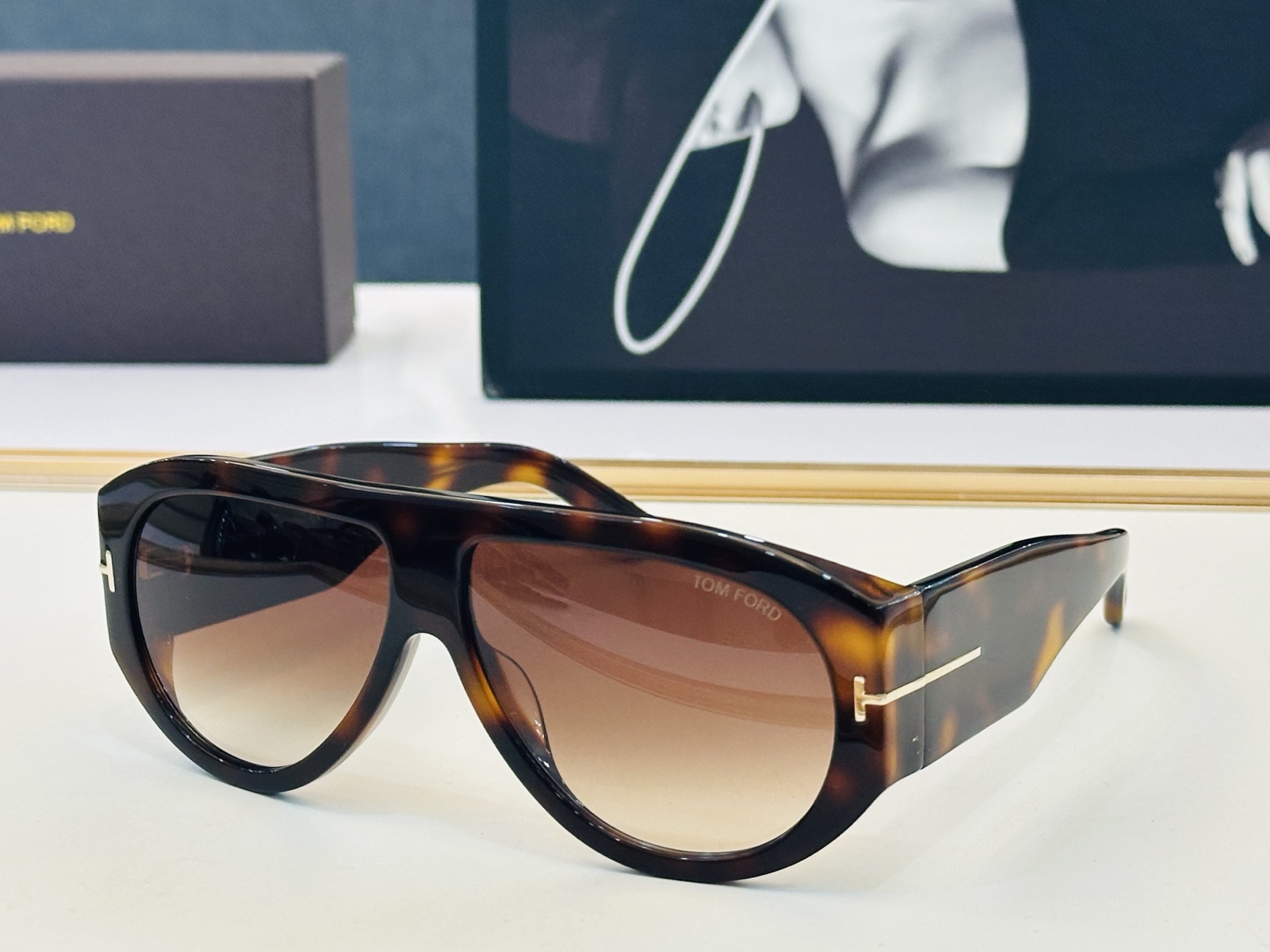 🆕款 TOM FORD🏇汤姆家 MODEL:FT1044 Size：60口12-140 🈷️😍时尚潮流 H太阳镜 