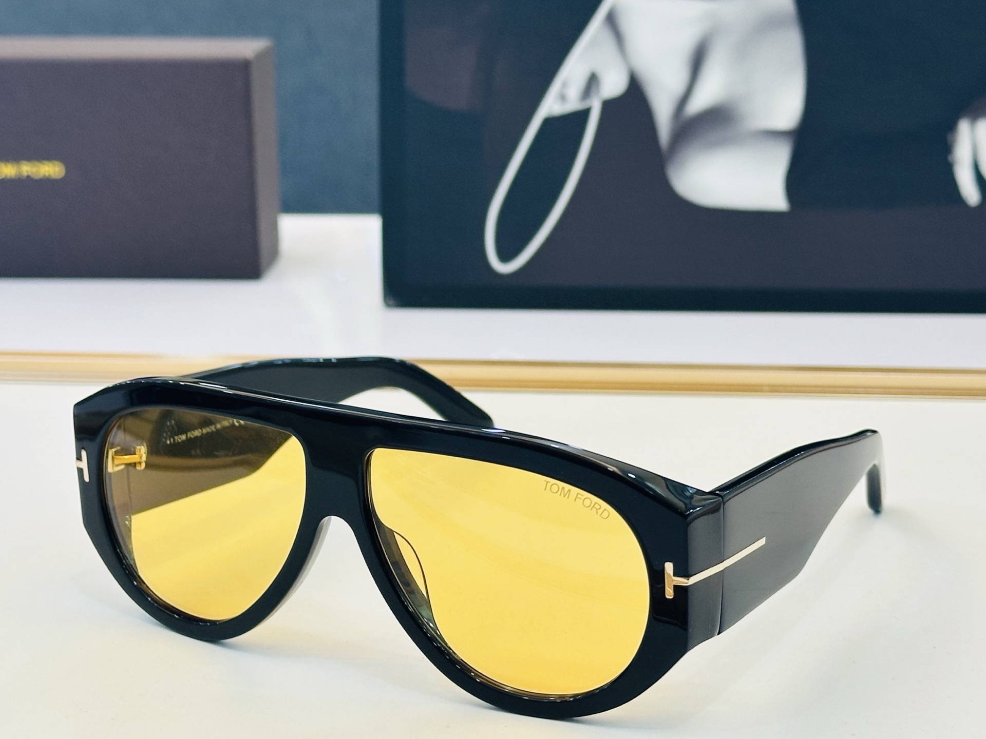 🆕款 TOM FORD🏇汤姆家 MODEL:FT1044 Size：60口12-140 🈷️😍时尚潮流 H太阳镜 