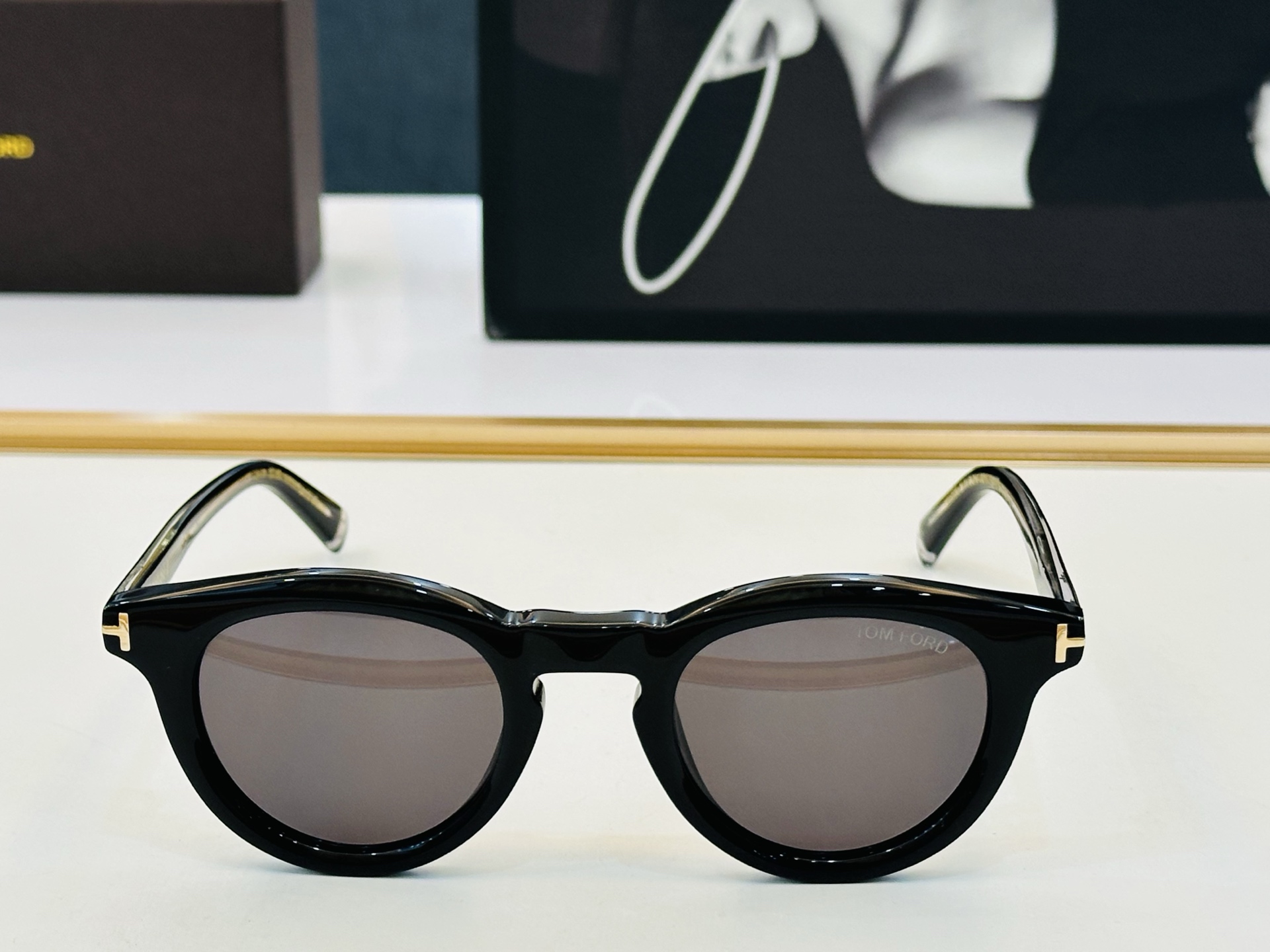 🔺TOM FOR*🔻 汤姆家 官网新款 TF1325 Size：47口23-140  经典时尚 🔝🔝H采用时下最流😍 