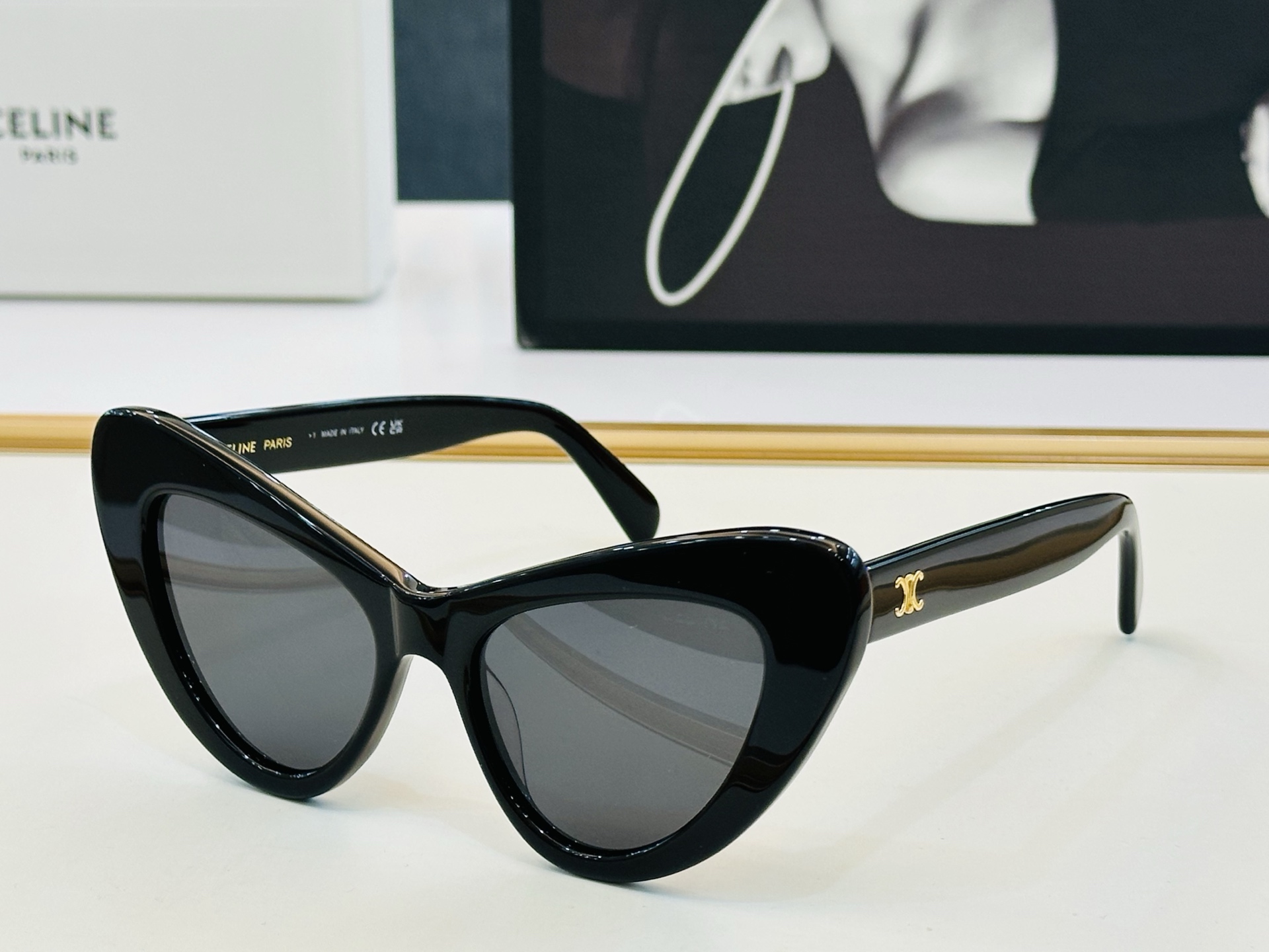 【CELINE】赛琳 CL40339U Size：62口18-145    一直热销的款式 欧美风 C光泽度好 质感强 