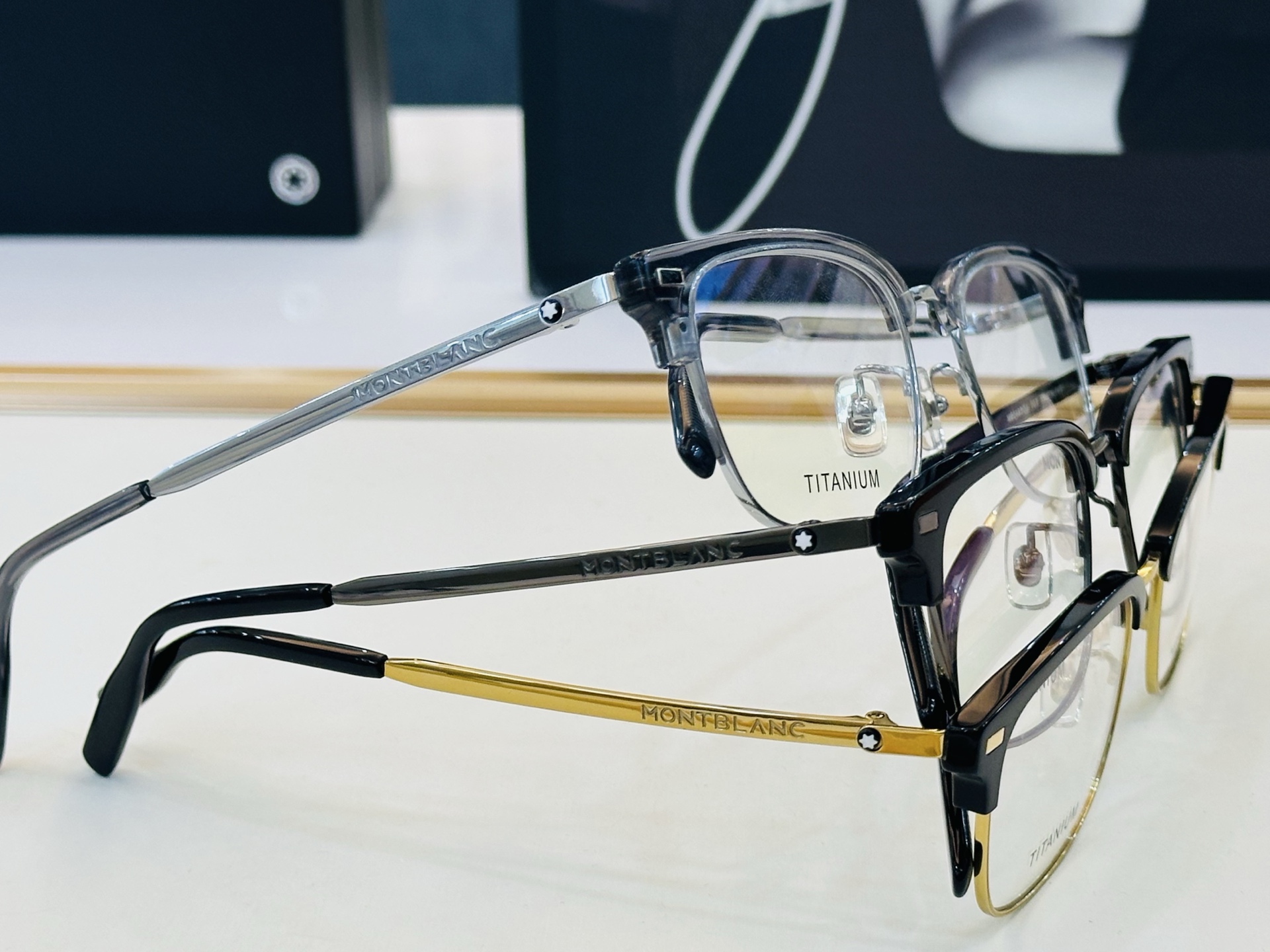 官网新品 MONTBLANC 万宝龙 MB0493OJ  Size：55口19-145   做工精良 👍👍W 完美电镀 