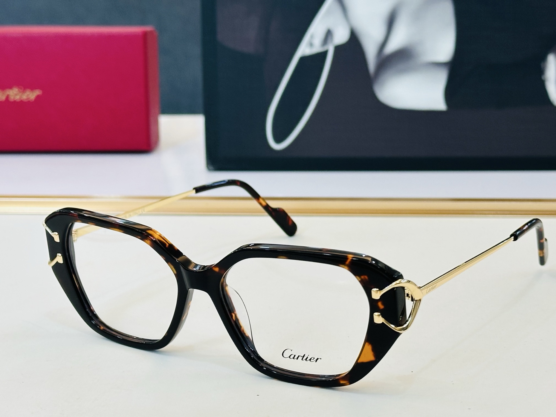 Cartie* 卡家 太阳镜 CT0590S Size：54口16-145 电镀工艺精湛气质十足！L男女同款 