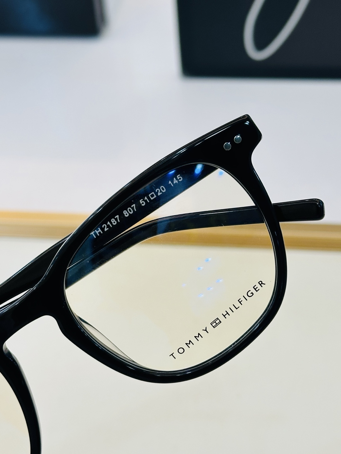 官网同步发售TOMMY HILFIGER 板材框 TH2187 SIZE：51口20-145 L简单大气 配光镜 