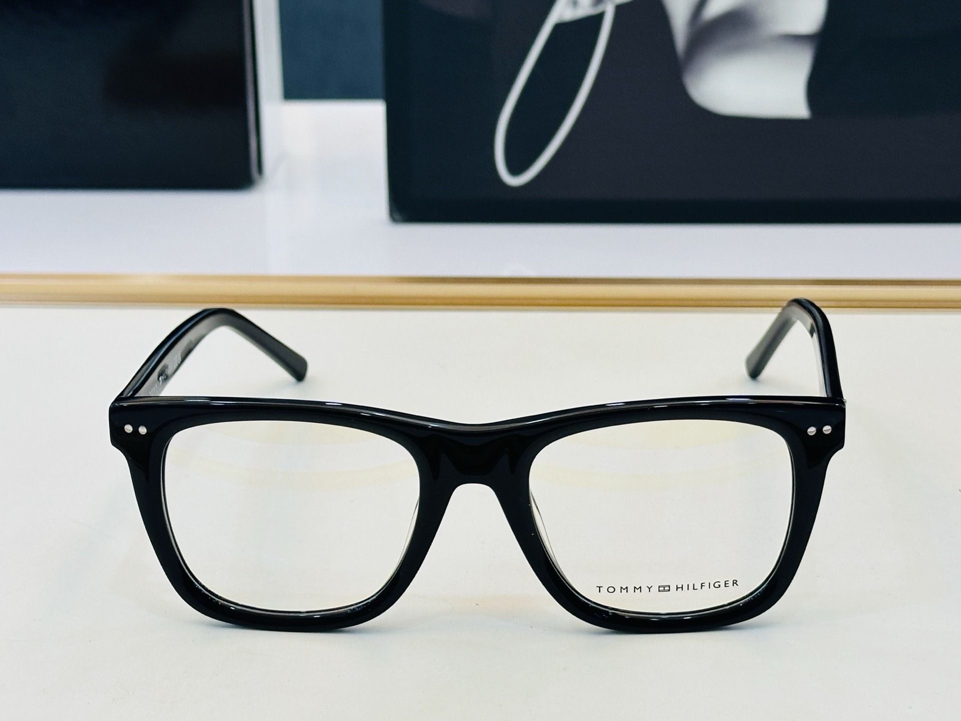 官网同步发售TOMMY HILFIGER 板材框 TH85  SIZE：53口20-145 L简单大气 配光镜 