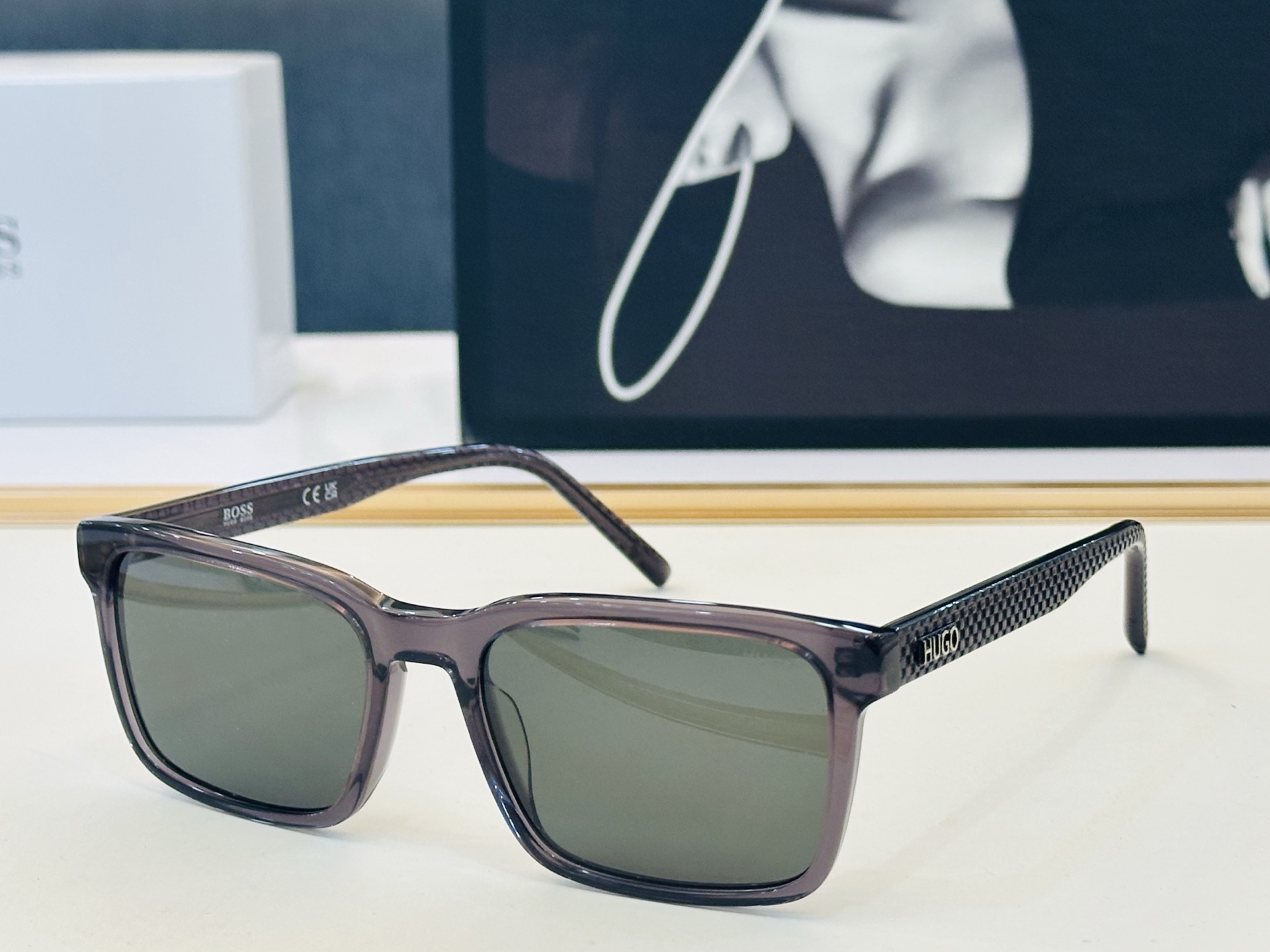 🆕 BOSS 1392/S  Size：55口19-145 🕶🕶💋💋👣👣  高品质 不挑脸 经典不过时框型 L品质优良 
