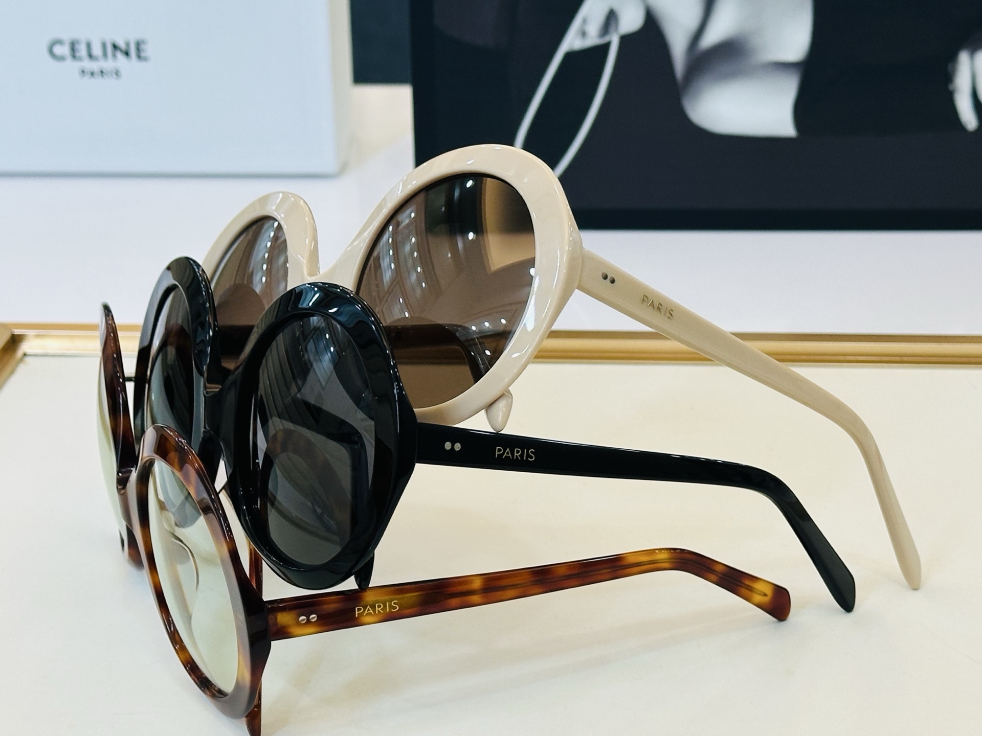 【CELINE】赛琳 CL40345 Size：60口24-130  一直热销的款式 欧美风 光泽度好 质感强  B工艺