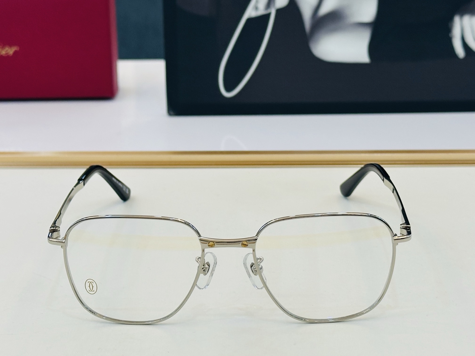 Cartier-卡家 ✨CT0553O Size：54口19-145 不挑脸型 简约大气 时尚休闲 钛架👌👃J框型简约 