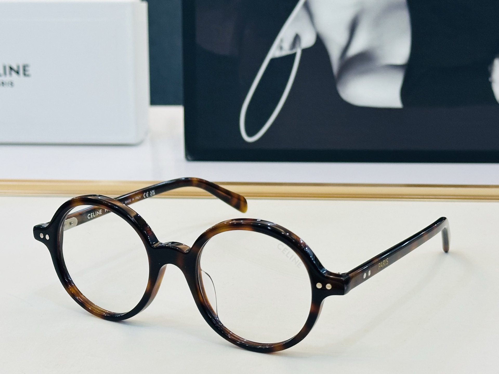 【CELINE】赛琳 CL40365U Size：48口20-140  一直热销的款式 欧美风 光泽度好 质感强  C工