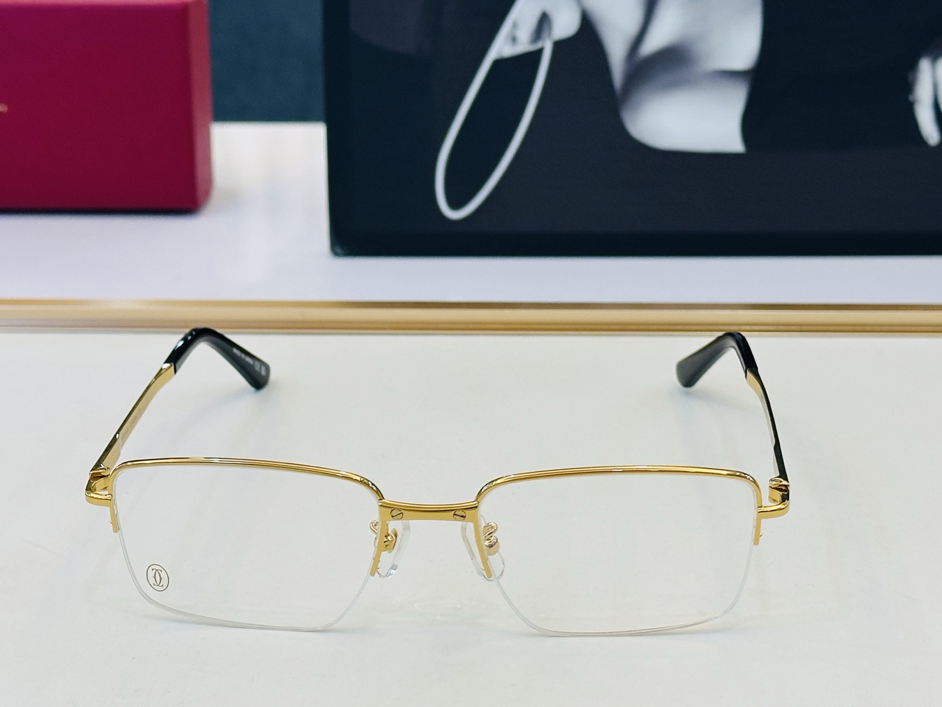 Cartier-卡家 ✨CT0554O Size：56口18-145 不挑脸型 简约大气 时尚休闲 钛架👌👃J框型简约 