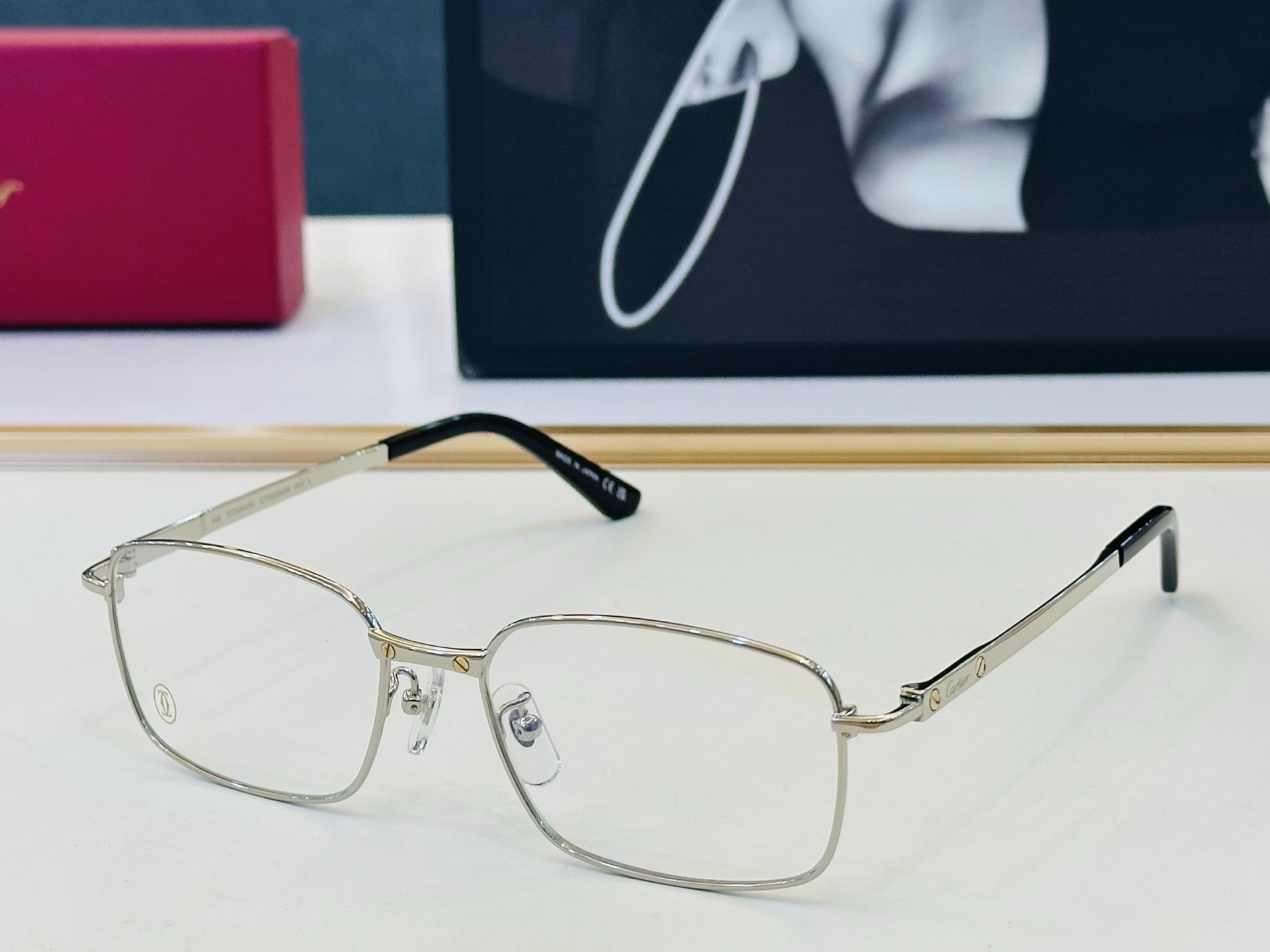 Cartier-卡家 ✨CT0555OA Size：55口17-145 不挑脸型 简约大气 时尚休闲 钛架👌👃J框型简约