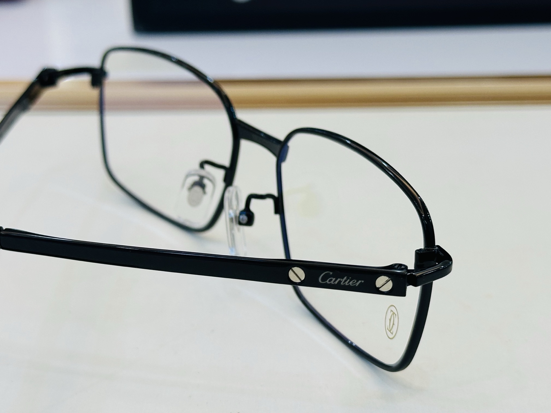 Cartier-卡家 ✨CT0555OA Size：55口17-145 不挑脸型 简约大气 时尚休闲 钛架👌👃J框型简约