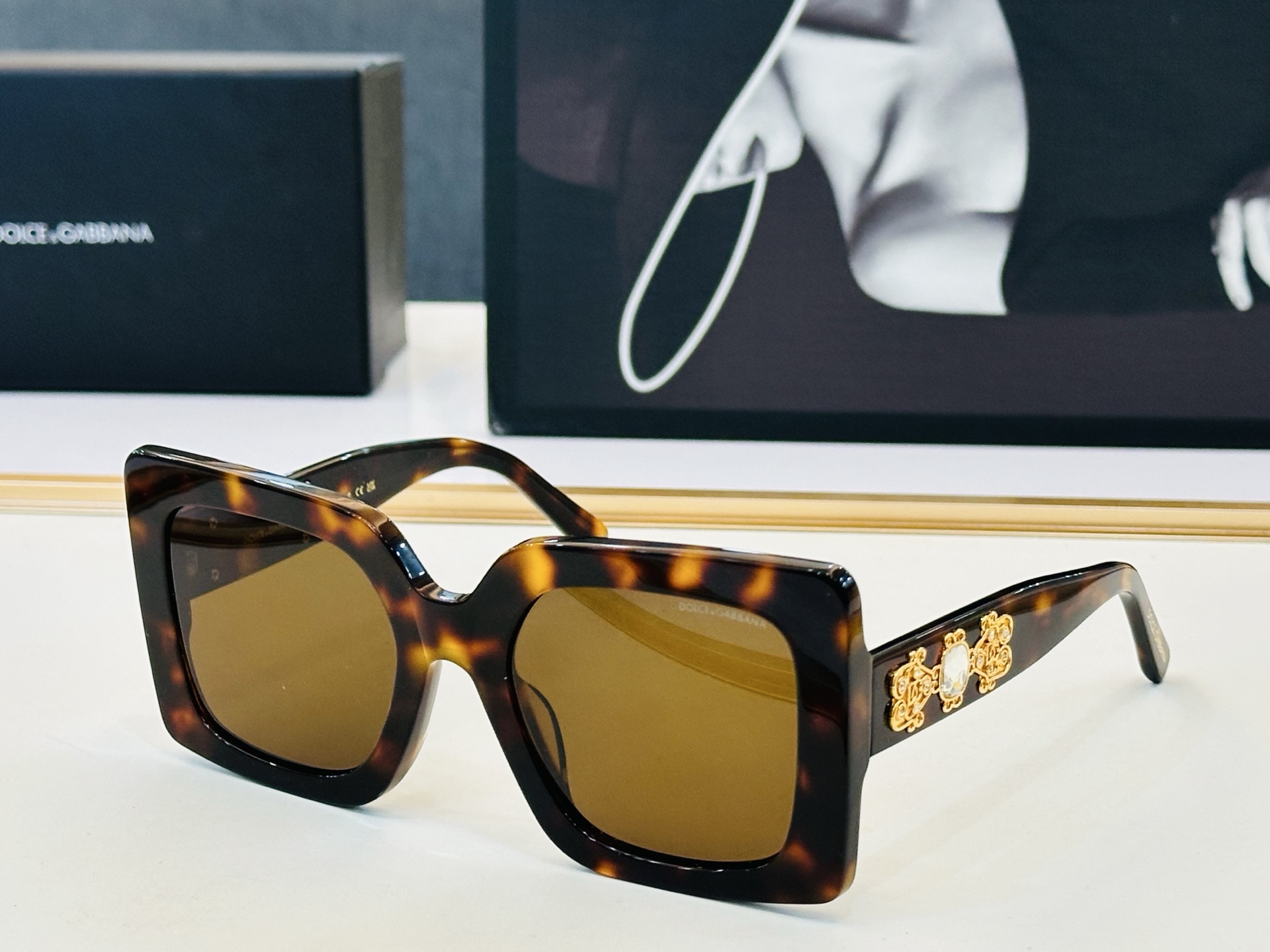 🆕 官网款 🔺DOLCE&GABBAN*🔻杜嘉班*纳新品 DG4525B Size：54口22-145  新颖独特众多颜