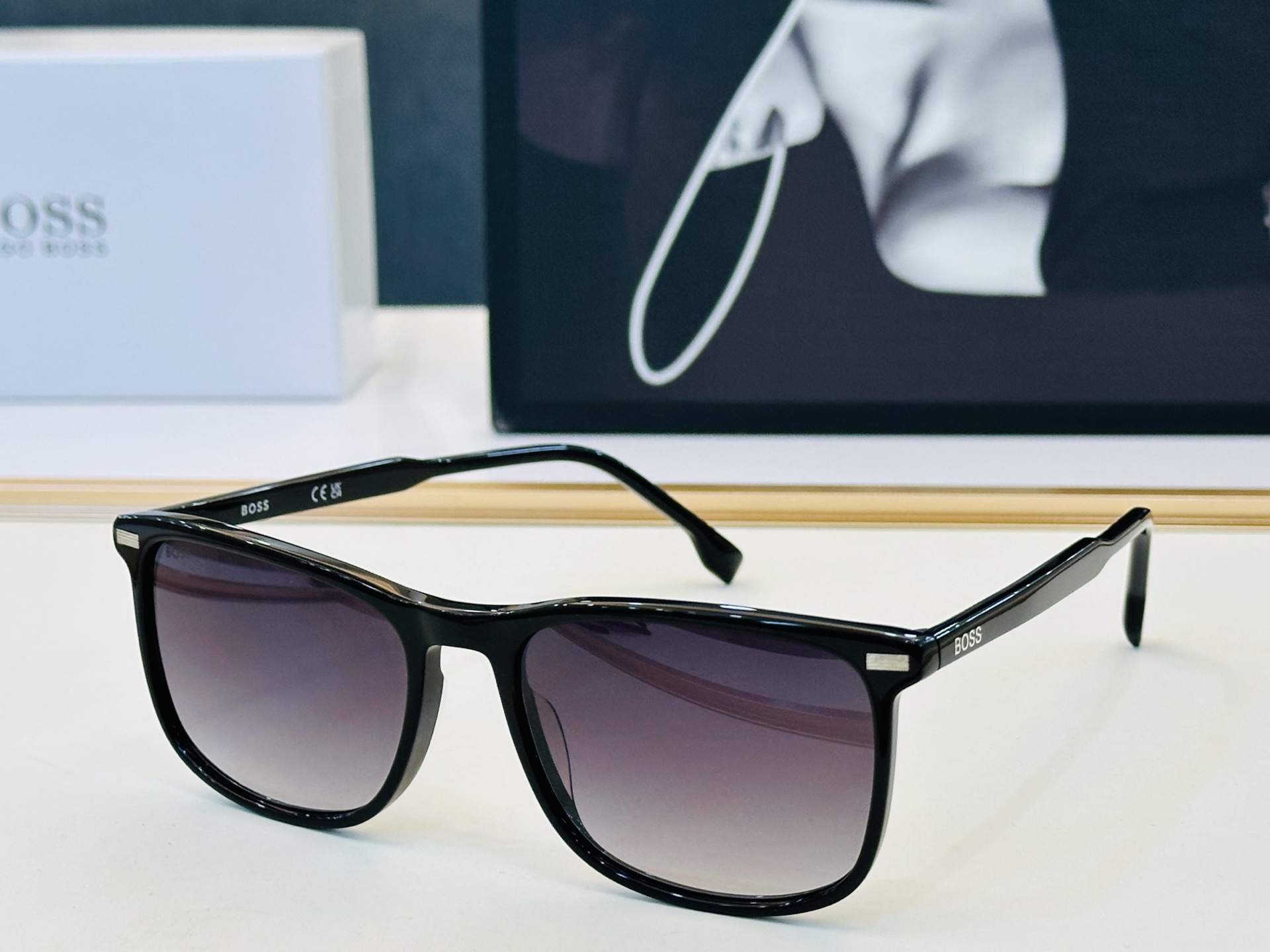 🆕 BOSS 1879/S Size：56口18-150  🕶🕶💋💋👣👣  高品质 不挑脸 经典不过时框型 L品质优良 