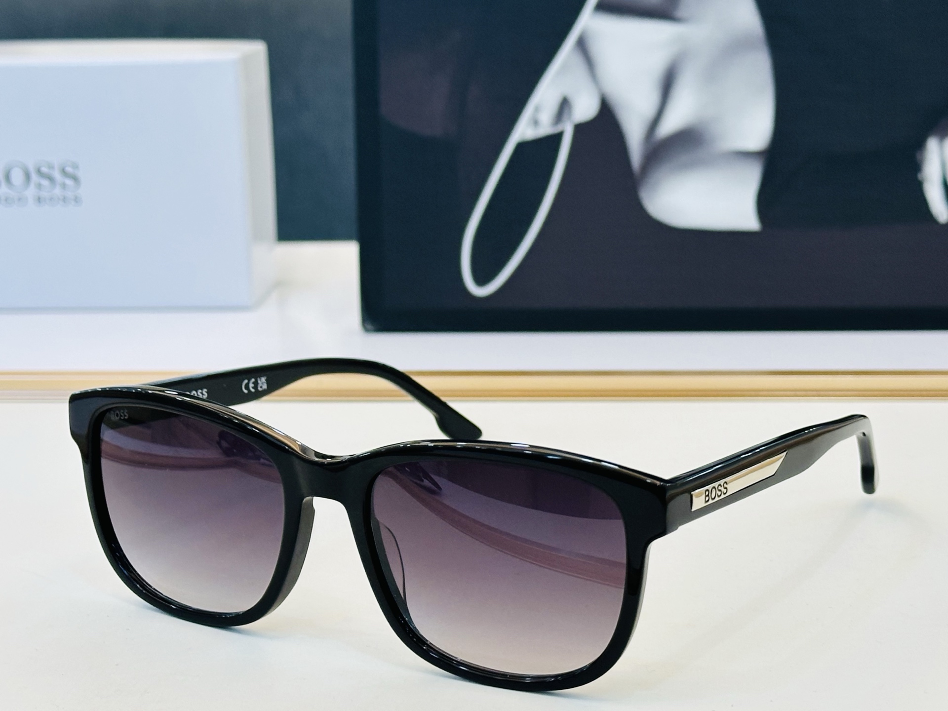 🆕 BOSS 1905/G/S Size：57口19-145 🕶🕶💋💋👣👣  高品质 不挑脸 经典不过时框型 L品质优良